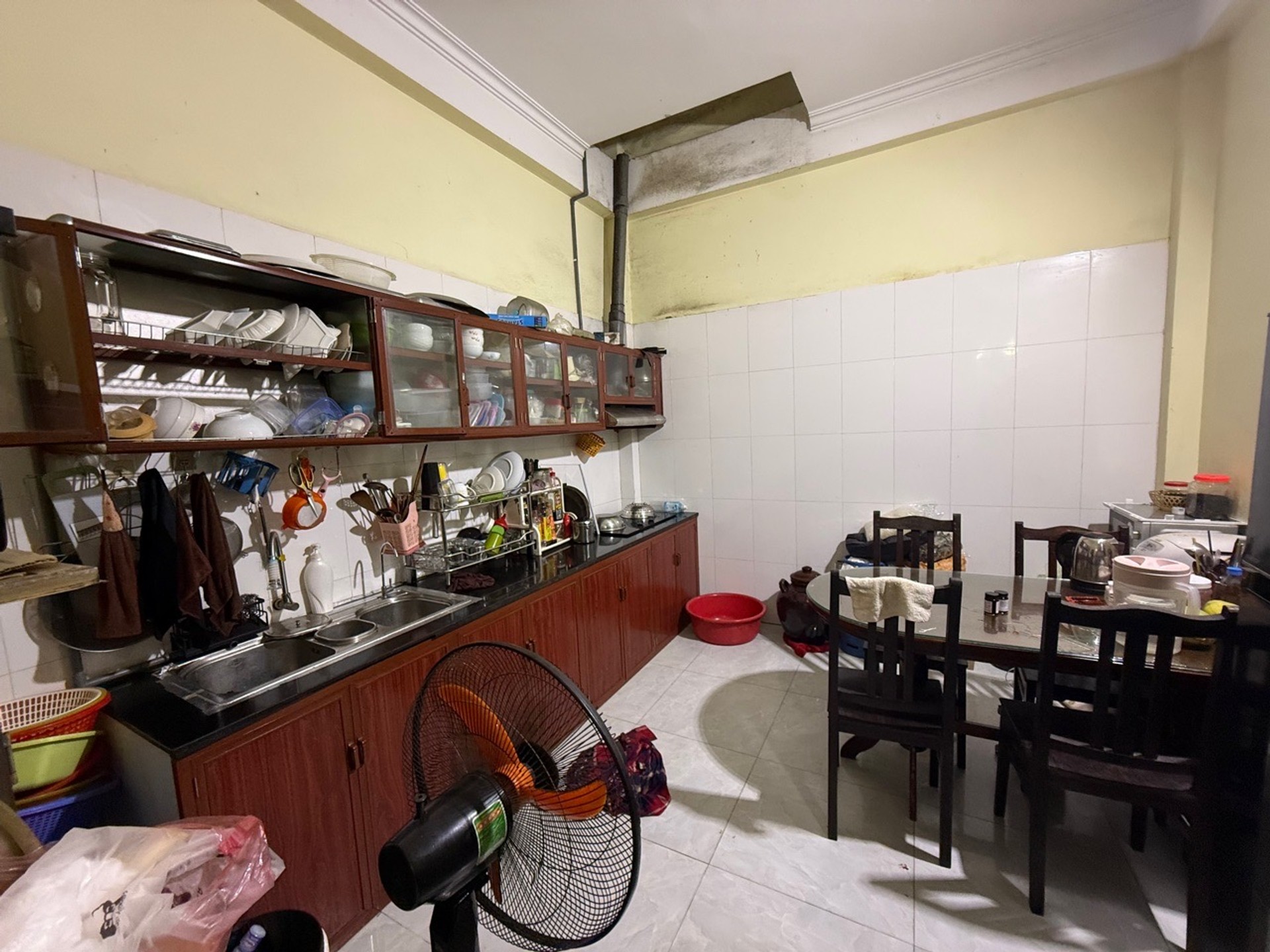 Nhà Đẹp 4 Phòng Ngủ Gần Khu Đô Thị Việt Hưng