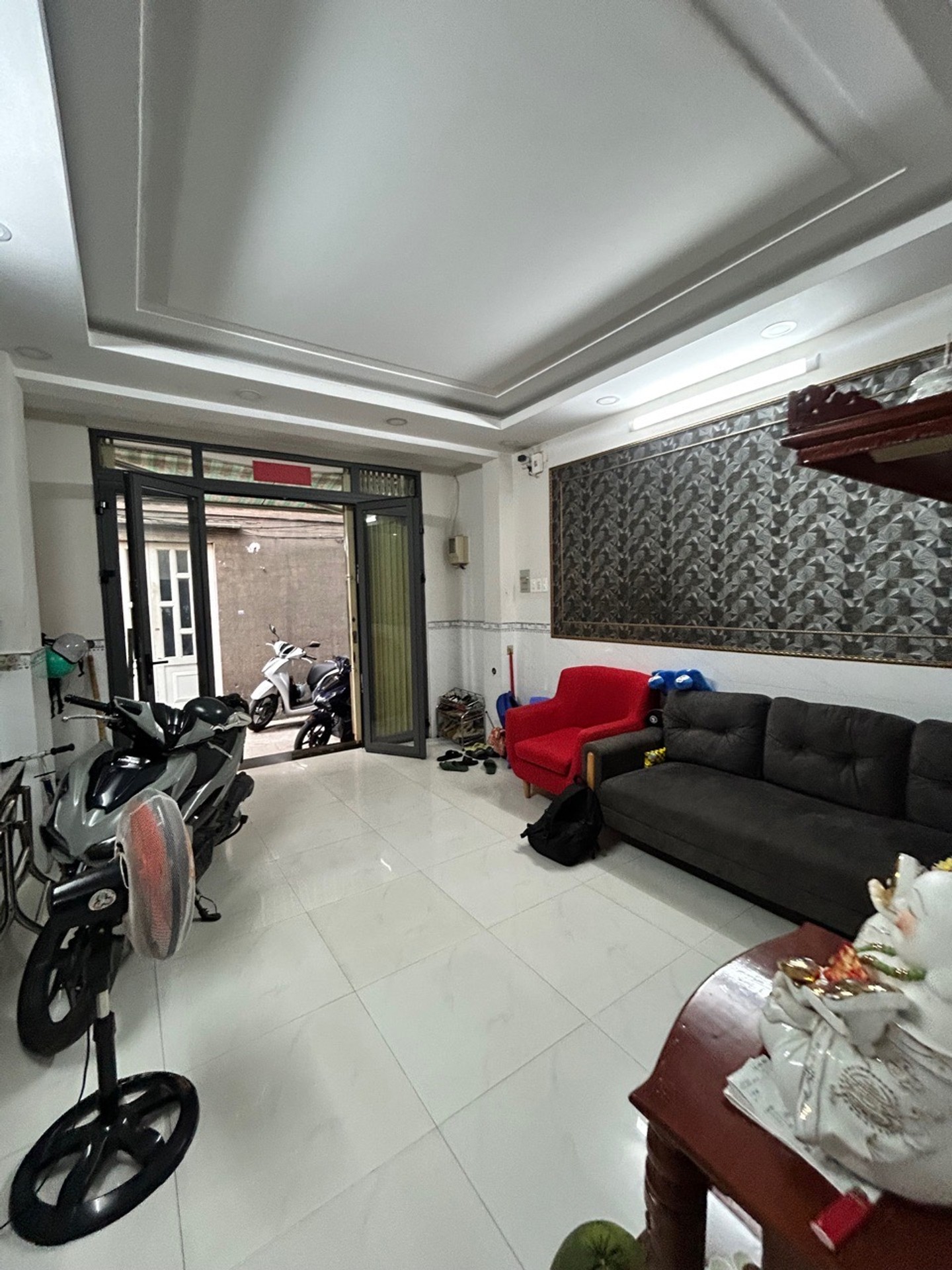 Bán nhà 2 tầng, 3 phòng ngủ tại Trương Phước Phan, giá 4.6 tỷ
