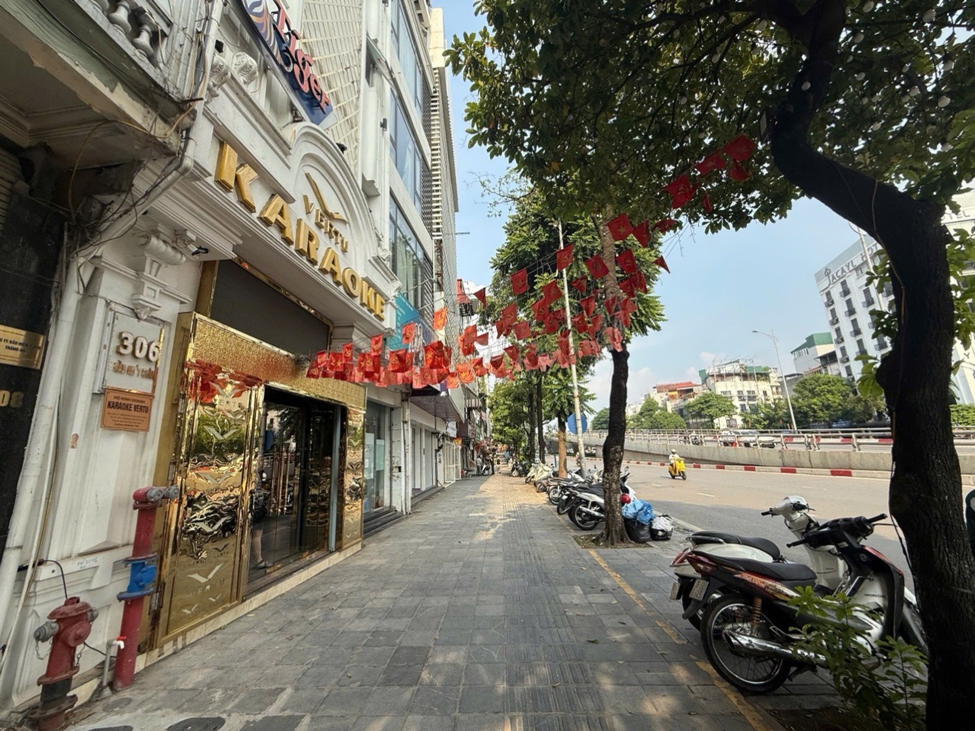 Tòa Nhà Mặt Phố Trần Khát Chân Đẳng Cấp, Dòng Tiền Bền Vững