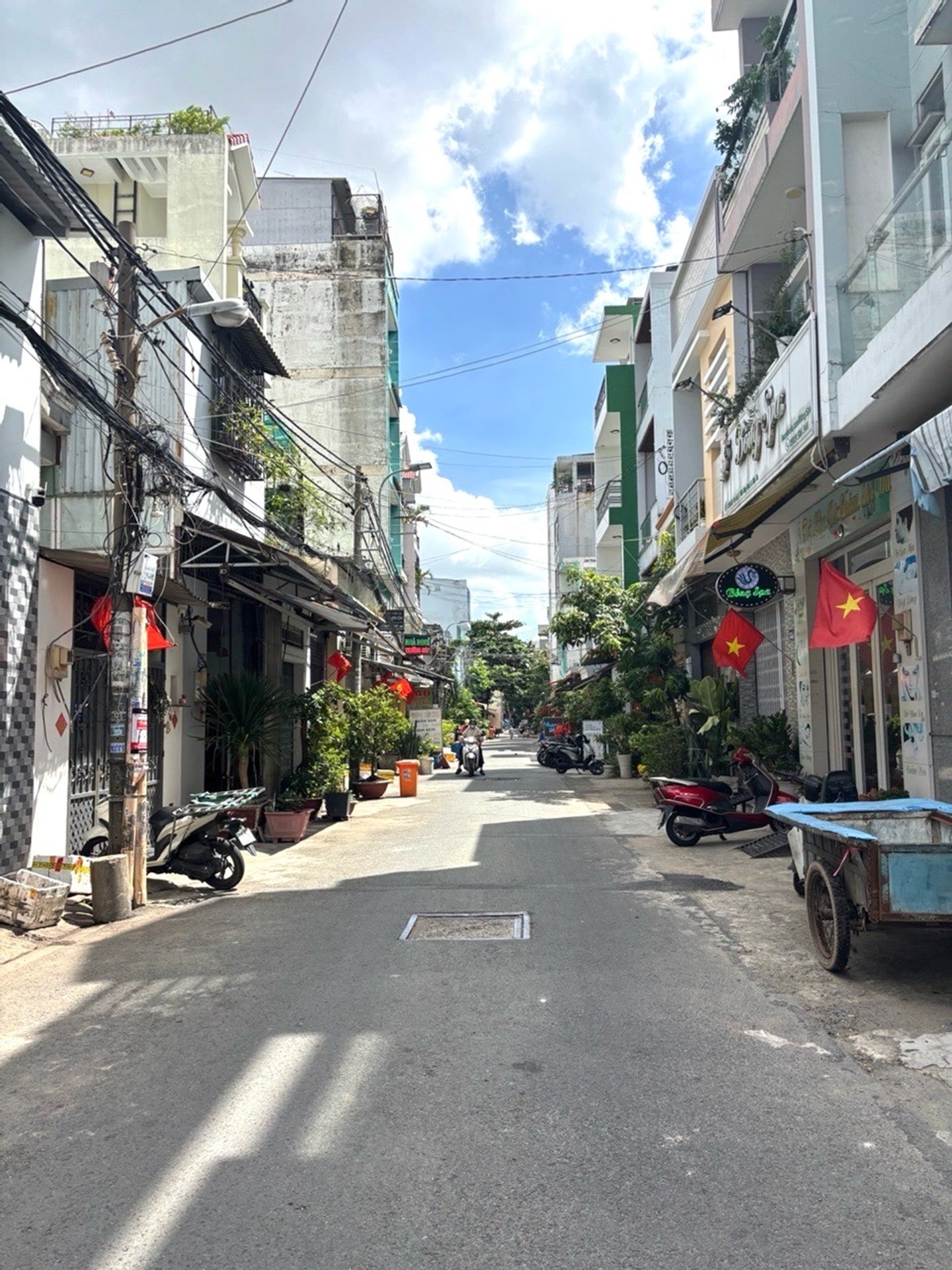 Nhà 2 tầng, 3 phòng ngủ – gần ngã 4 bốn xã sát mặt tiền Lê Văn Quới, Quận Bình Tân – 71 m2