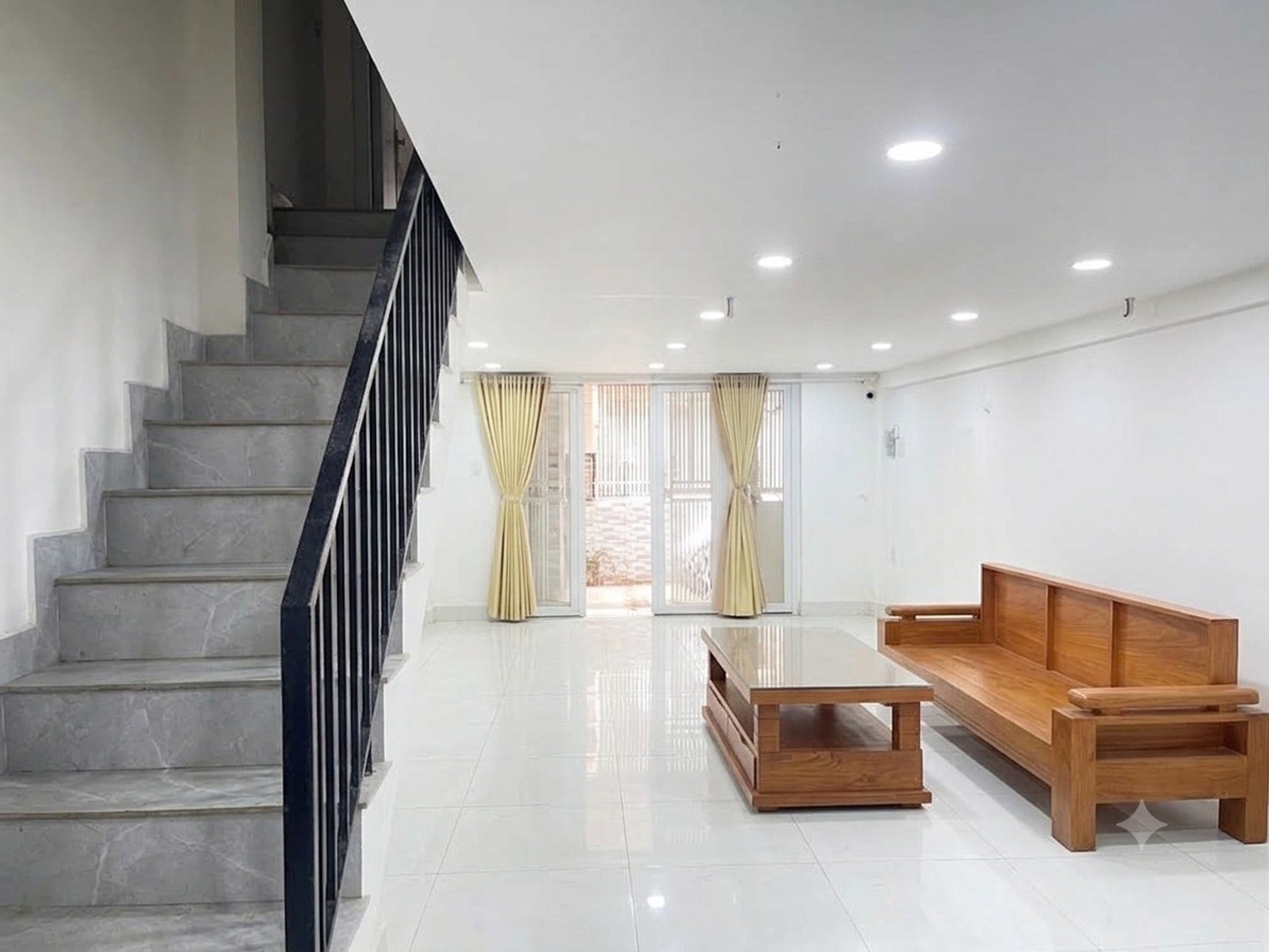 CĂN HỘ TẦNG TRỆT - NGAY TRẦN KHẮC CHÂN - TRUNG TÂM PHÚ NHUẬN - 2 TẦNG - 36m2 - 2PN - SỔ HỒNG