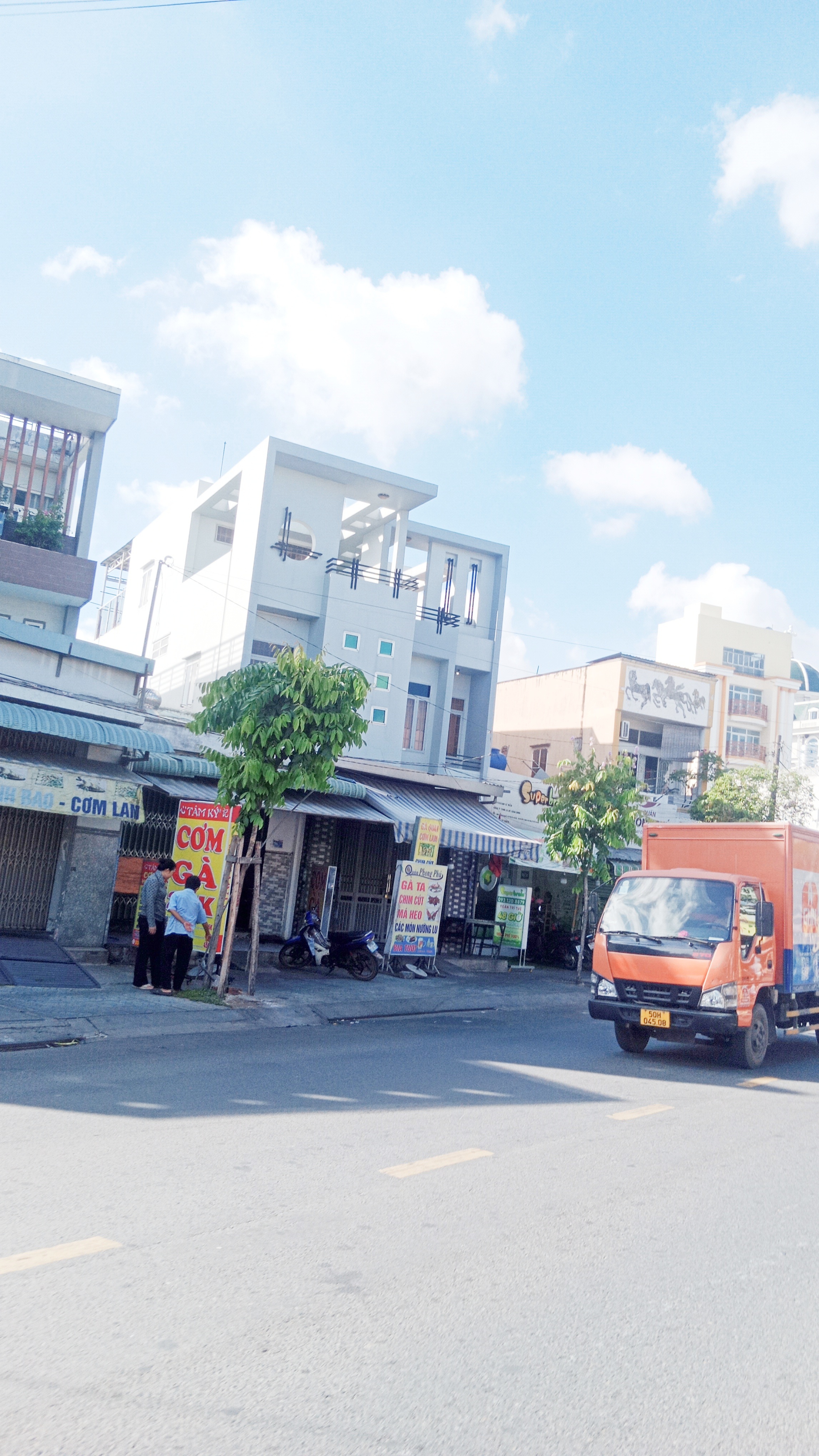 Nhà mặt phố Xuân Thới 68m2 giá siêu tốt chỉ 5 tỷ có thương lượng