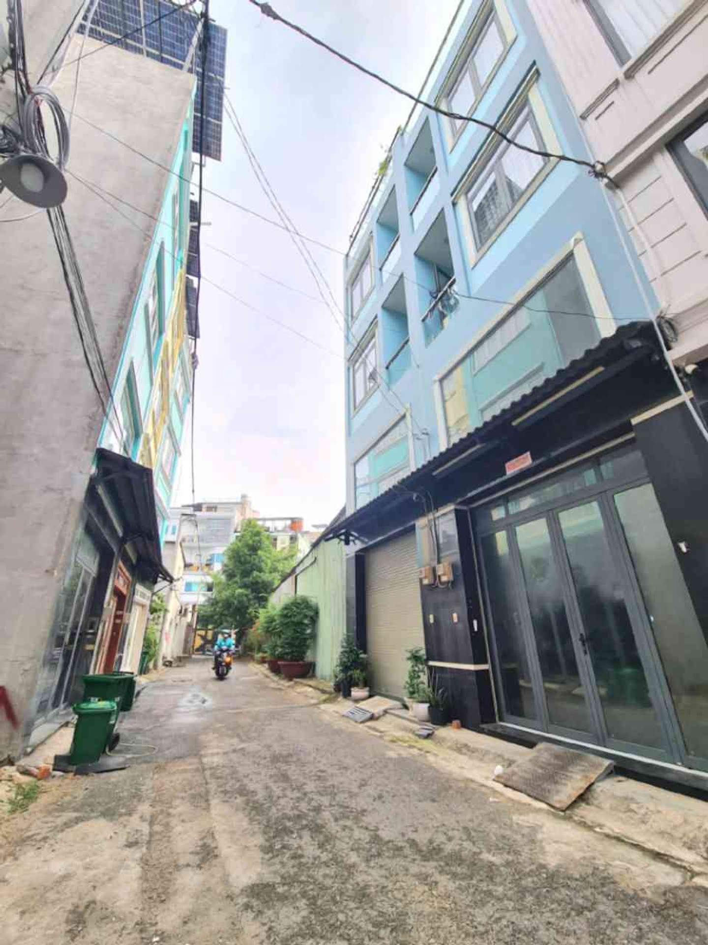 Nhà Đẹp 5 Tầng Sân Thượng - Lạc Long Quân Tân Bình 55m², Hẻm 5m, Khu Phân Lô