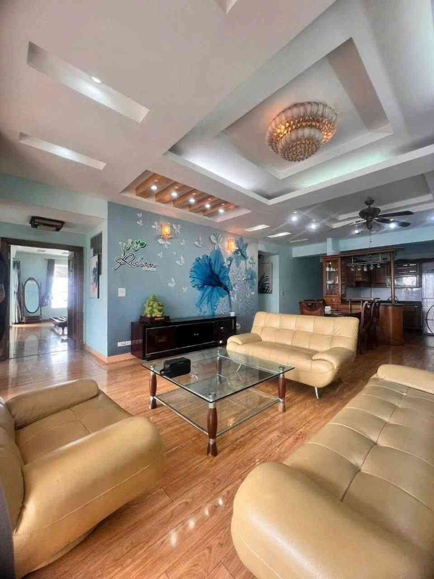 Bán căn hộ 3 phòng ngủ tại trung tâm quận Ba Đình, diện tích 152m2