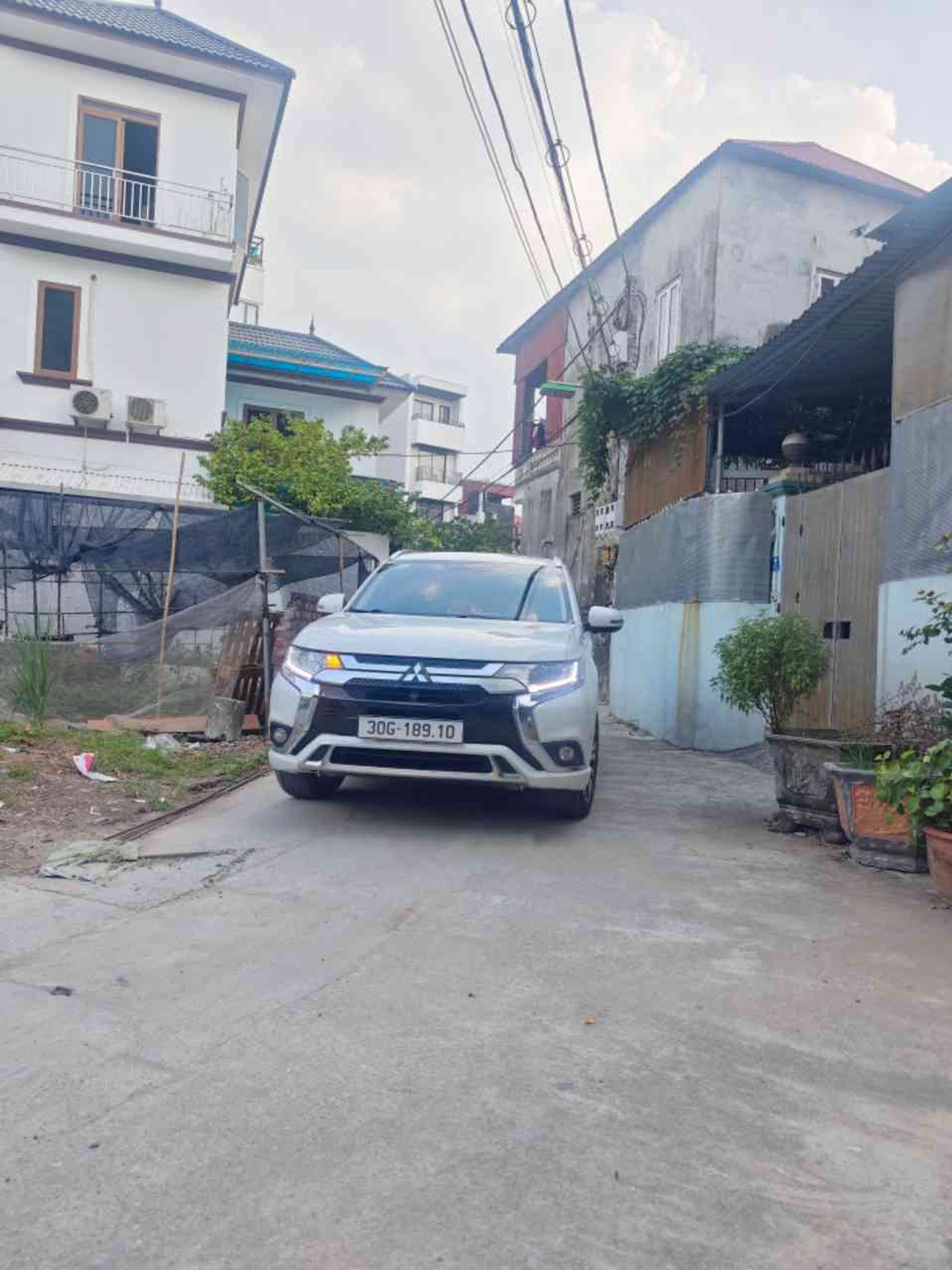 Nhà Phú Minh 4 Tầng Ô Tô Đỗ Cửa - Sống Sang, Tiện Nghi