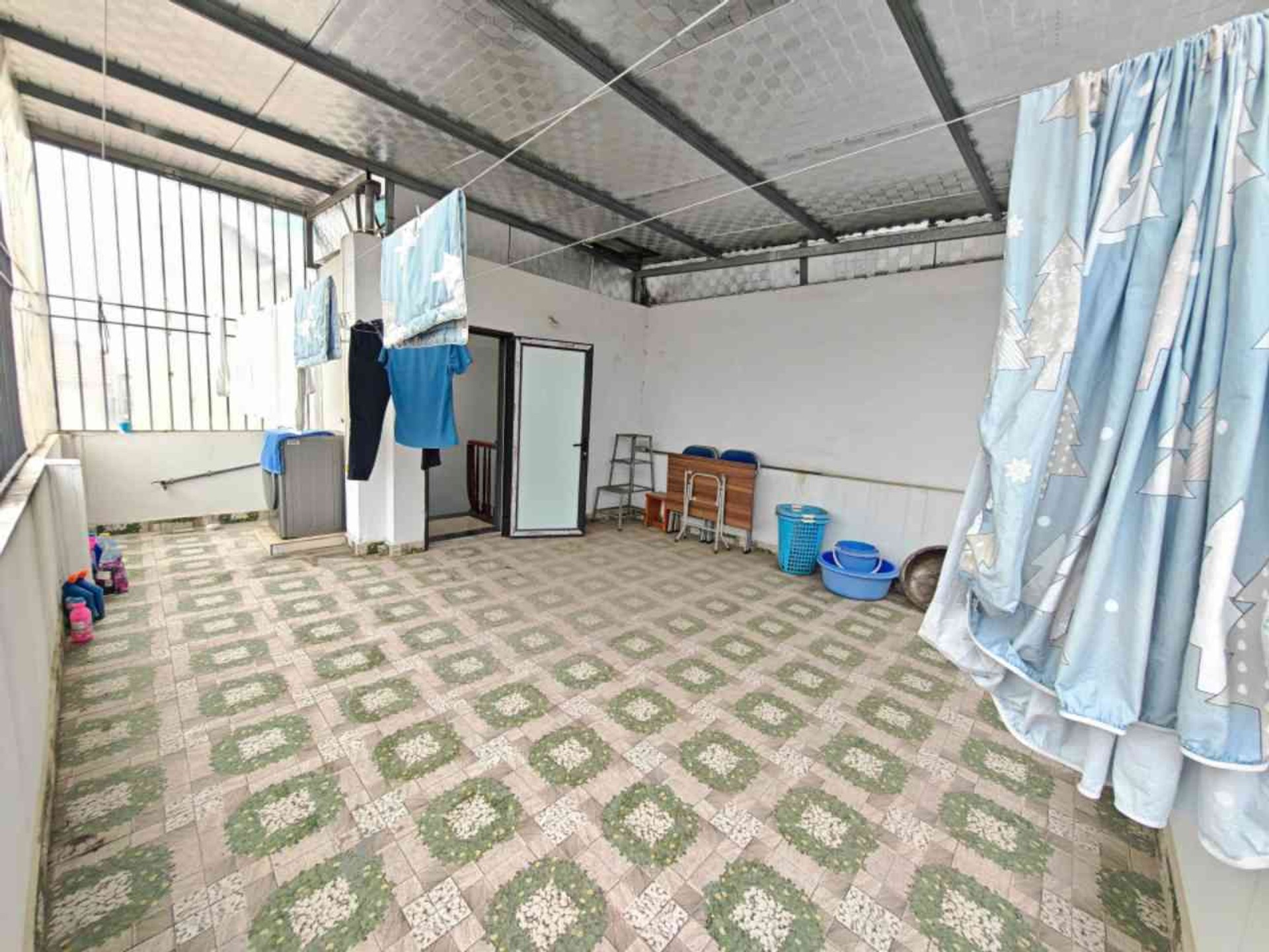 Bán nhà riêng 5 tầng gần phố Trần Cung, diện tích 30m2, pháp lý rõ ràng