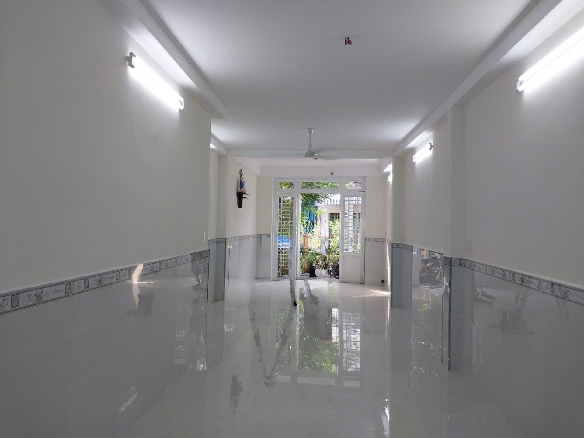 Nhà 2 tầng 63m2 đường Nguyễn Kiệm khu Phú Nhuận giá 4,96 tỷ đồng