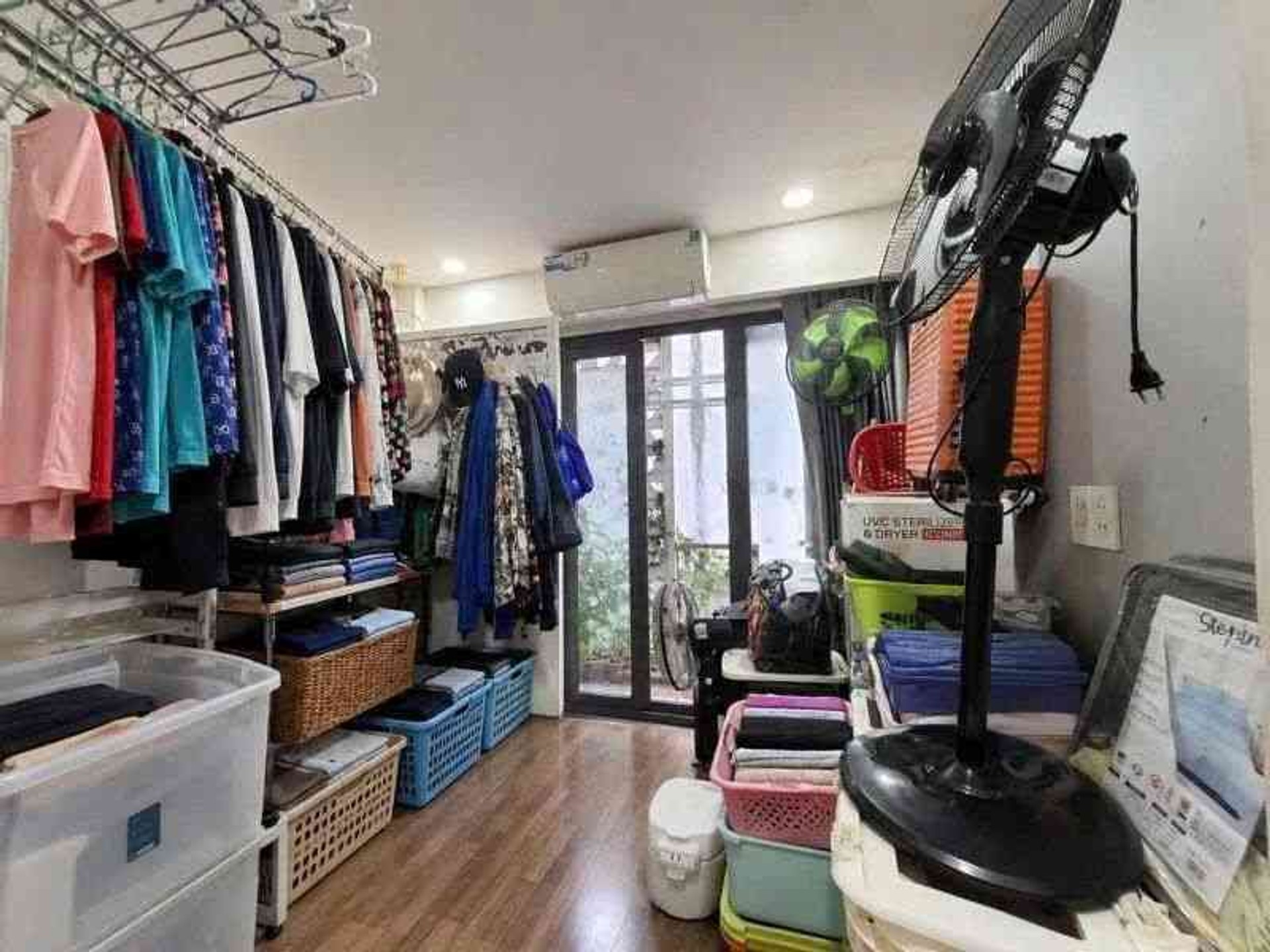Bán nhà riêng 2 tầng 2PN ngay Tân Trang, Tân Bình, giáp Quận 10