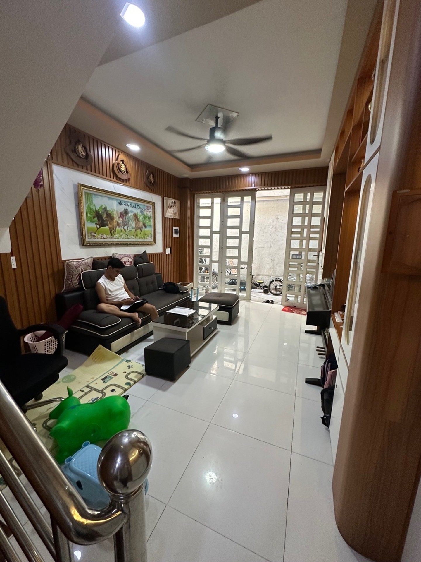 Bán nhà riêng 2 tầng diện tích 27.5m² tại phường Nguyễn Xí, vị trí trung tâm, pháp lý chuẩn