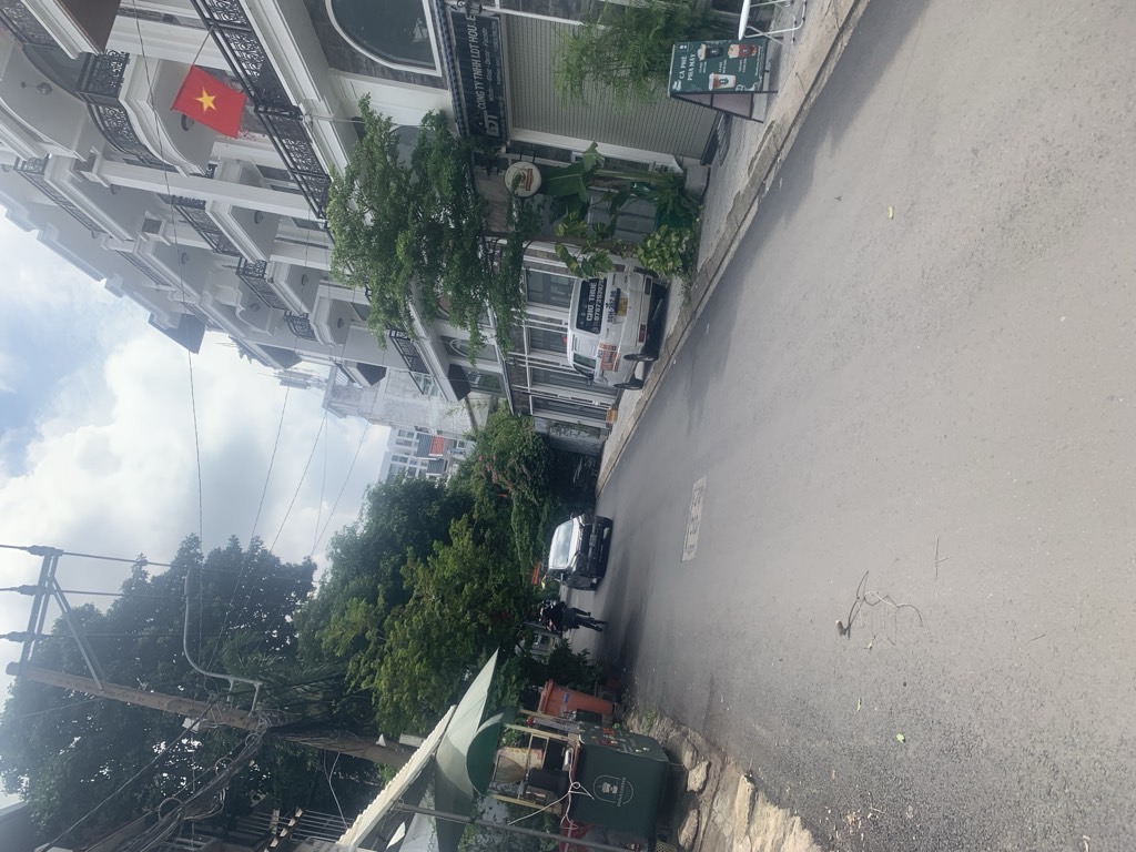 Nhà Hiệp Bình 5 tầng diện tích 135m2 ngang 8M tại Hiệp Bình Chánh, sau lưng Gigamall khu ven sông.
