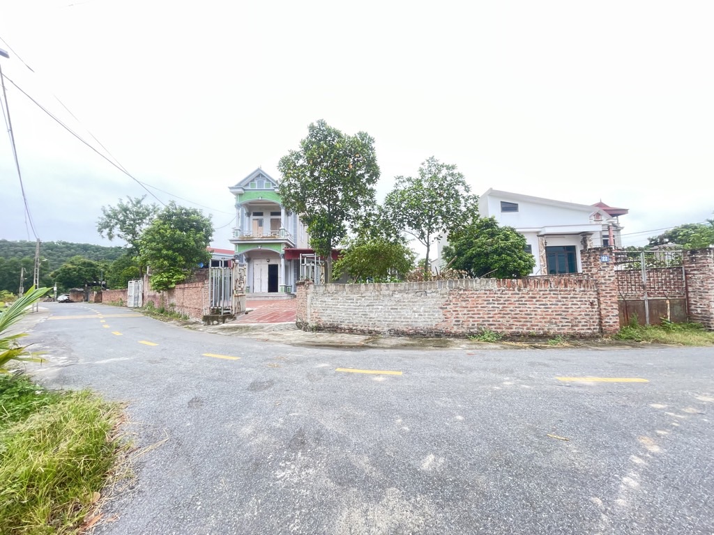 ĐẤT - CỘNG HÒA SÓC SƠN - CHỈ HƠN 19TR/M2 - ĐƯỜNG 2 Ô TÔ TRÁNH - VIEW ĐẸP NGÕ THÔNG - QUÁ NGON