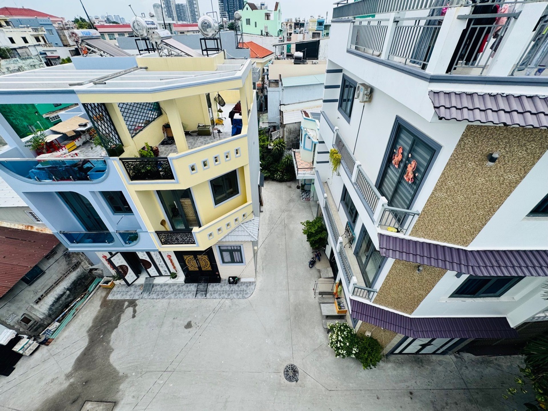 Bán nhà riêng 4 tầng tại phường Bình Đông, diện tích 48.9m2, hai mặt hẻm rộng, pháp lý đầy đủ
