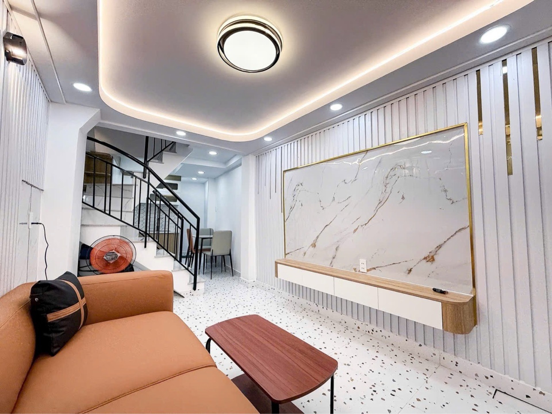 BÁN NHÀ NGÃ TƯ HÀNG XANH - CÓ THỂ VỪA Ở VỪA KINH DOANH - HẺM 1 TRỤC - SỔ NỞ HẬU - CHỈ HƠN 4 TỶ