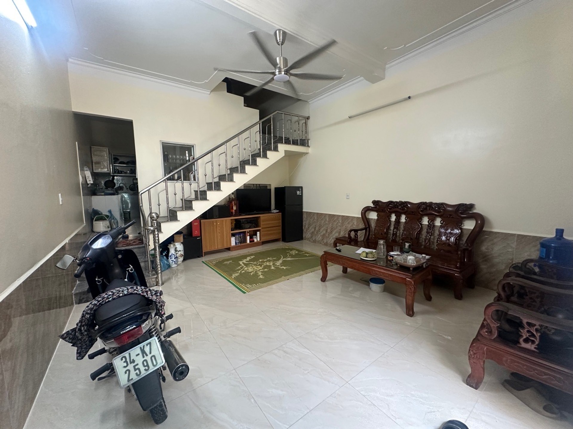 Nhà 2 tầng Dốc Học trung tâm Hạ Long giá tốt