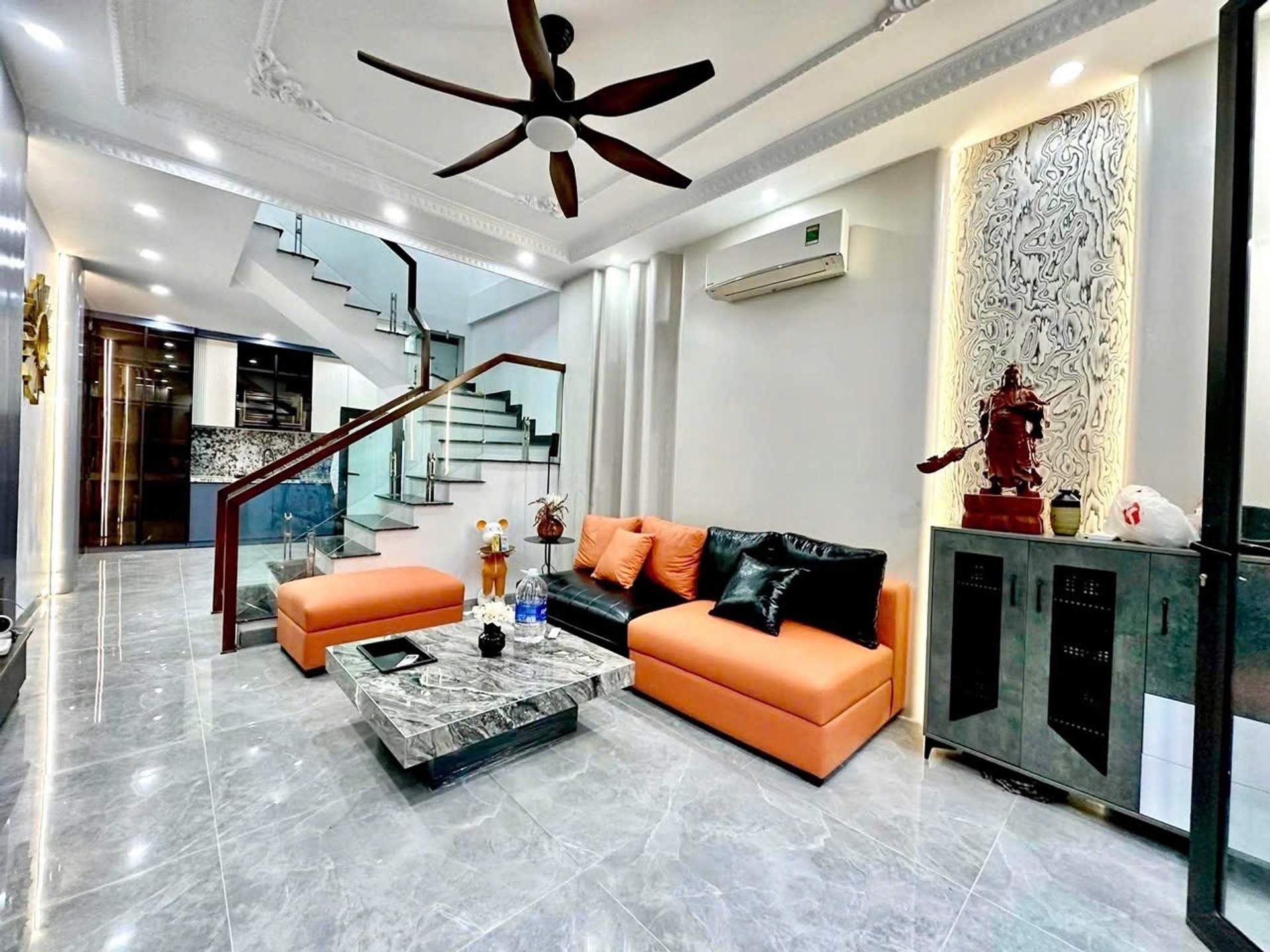 Siêu phẩm trong phân khúc nhà ở giá hợp tại khu vực Lê Chân. Công năng đầy đủ.