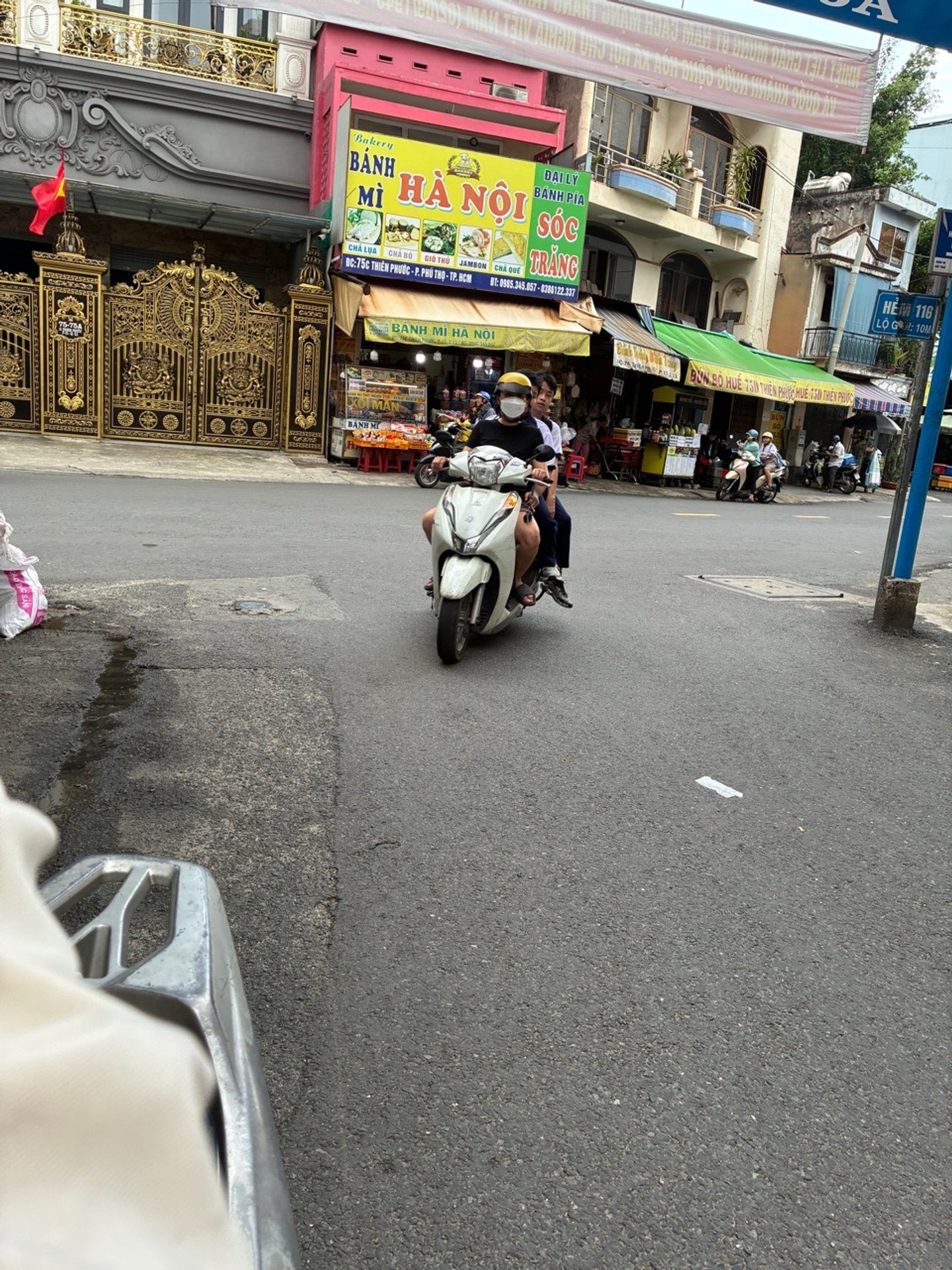 Nhà rộng thoáng, tiện nghi ngập tràn ngay Tân Hoà, TPHCM