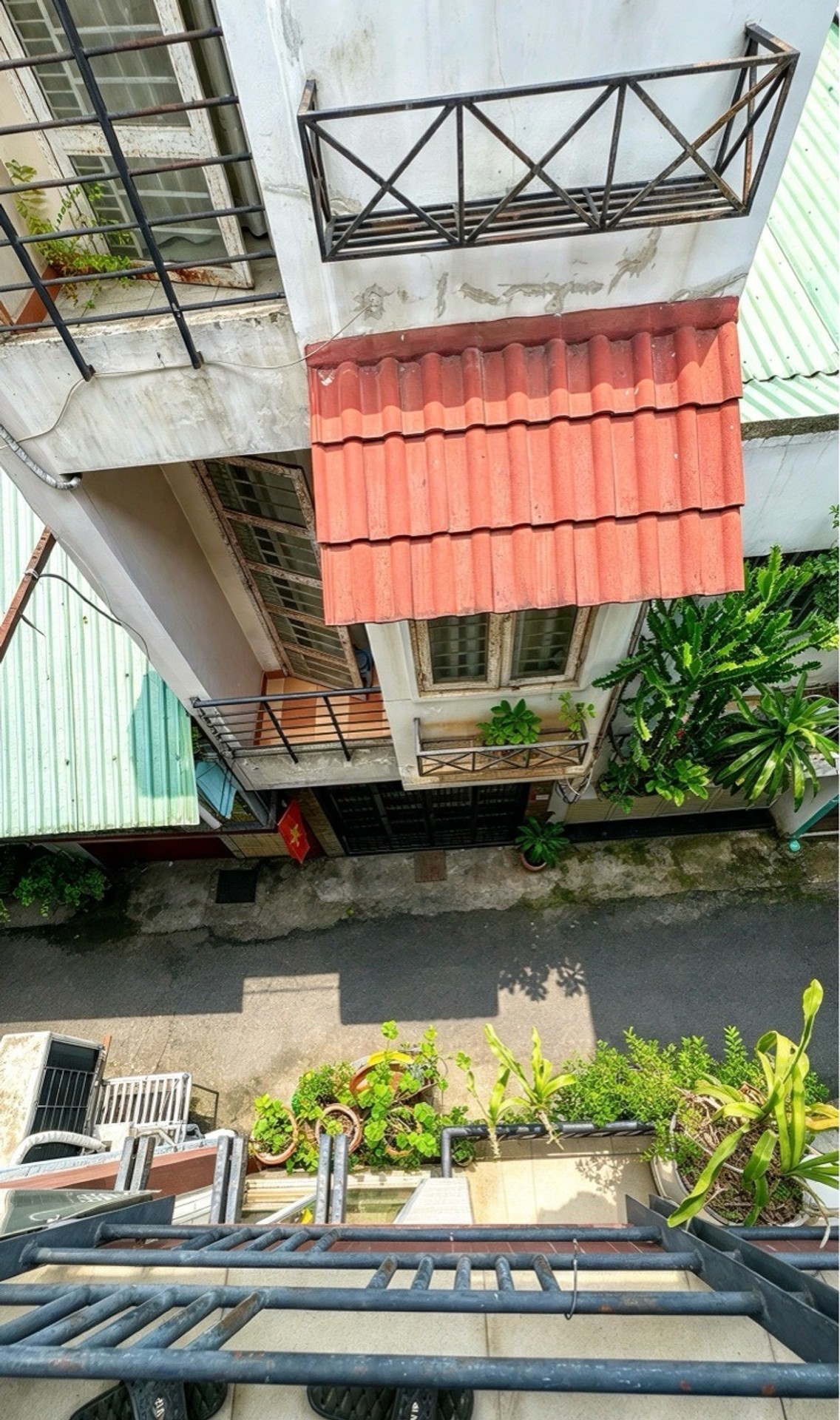 DỨT ĐIỂM CẢNH LUỒN LÁCH MỖI SÁNG: CHỈ 10 BƯỚC CHÂN LÀ RA MẶT TIỀN ĐIỆN BIÊN PHỦ ĐI LÀM