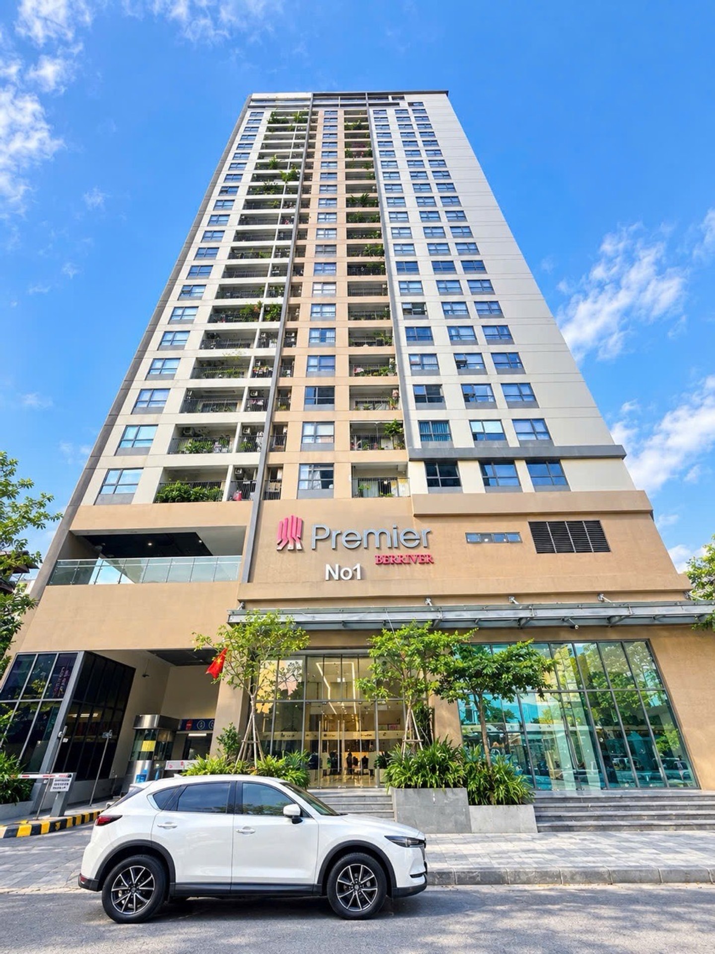 Cơ hội sở hữu Penthouse lô góc đắt giá với tầm nhìn triệu đô hướng Sông Hồng