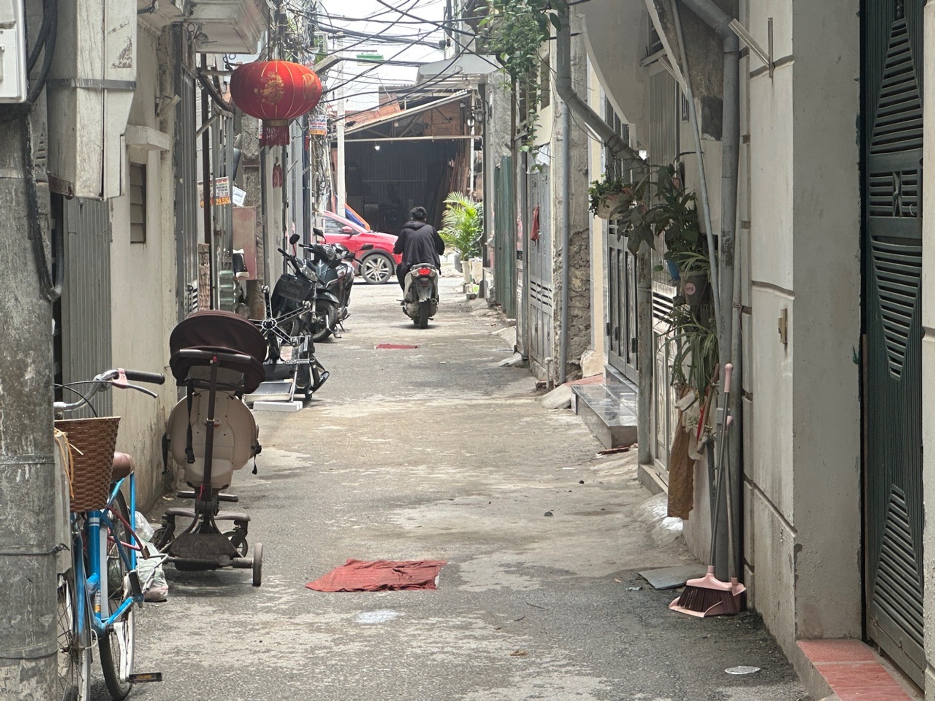B. đất đẹp,cơ hội đầu tư tại xã Đại Mỗ, vài bước chân ra Tố Hữu, HN, S154m2, mt 8m, giá chào 37 tỷ