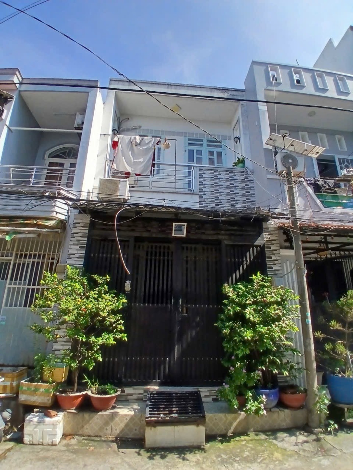 Bán nhà 2 tầng 2PN gần chợ Bình Long, Bình Tân