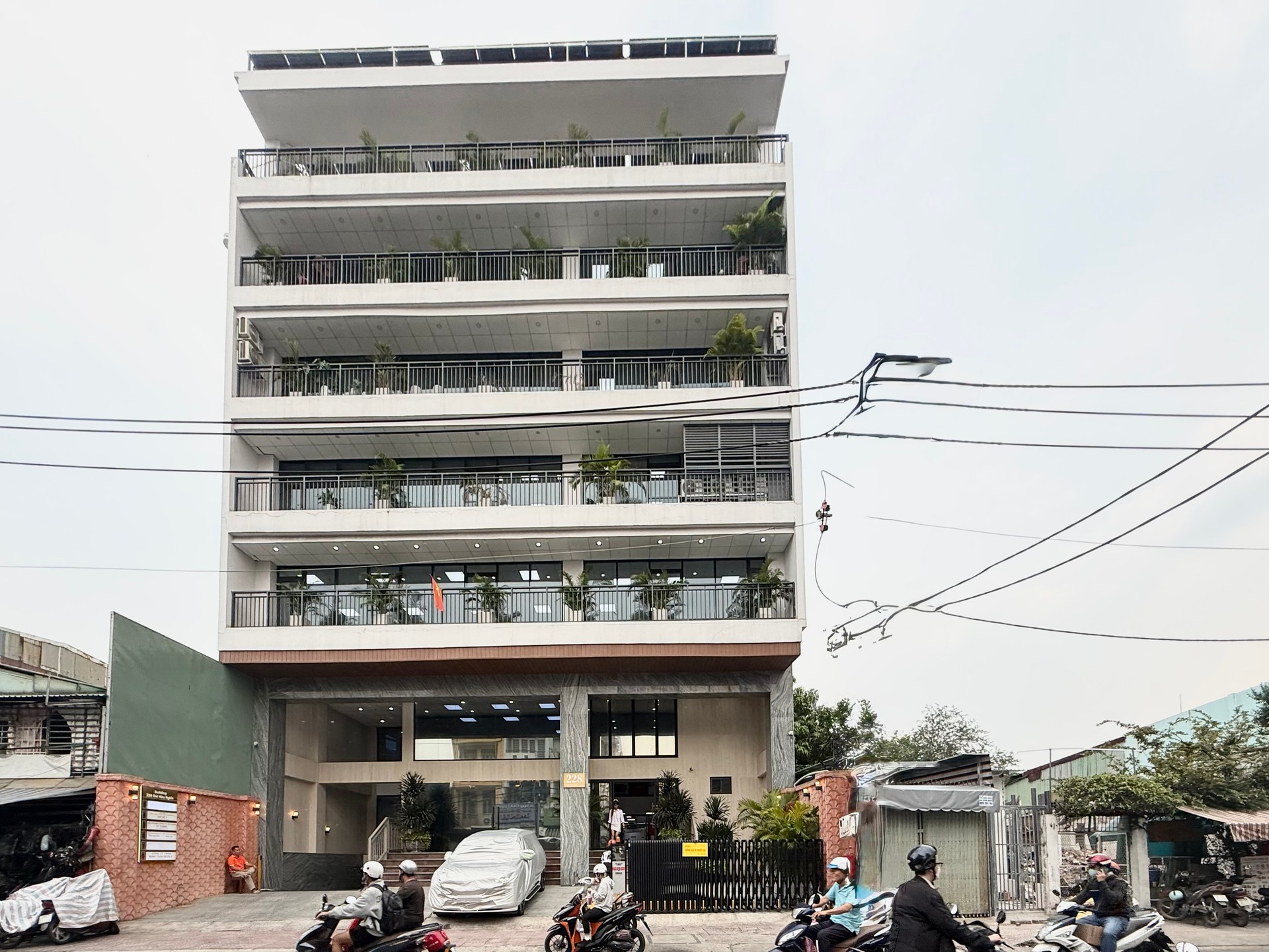 Nhà mặt phố Diên Hồng - Lô góc siêu hiếm, tiềm năng phát triển vượt trội