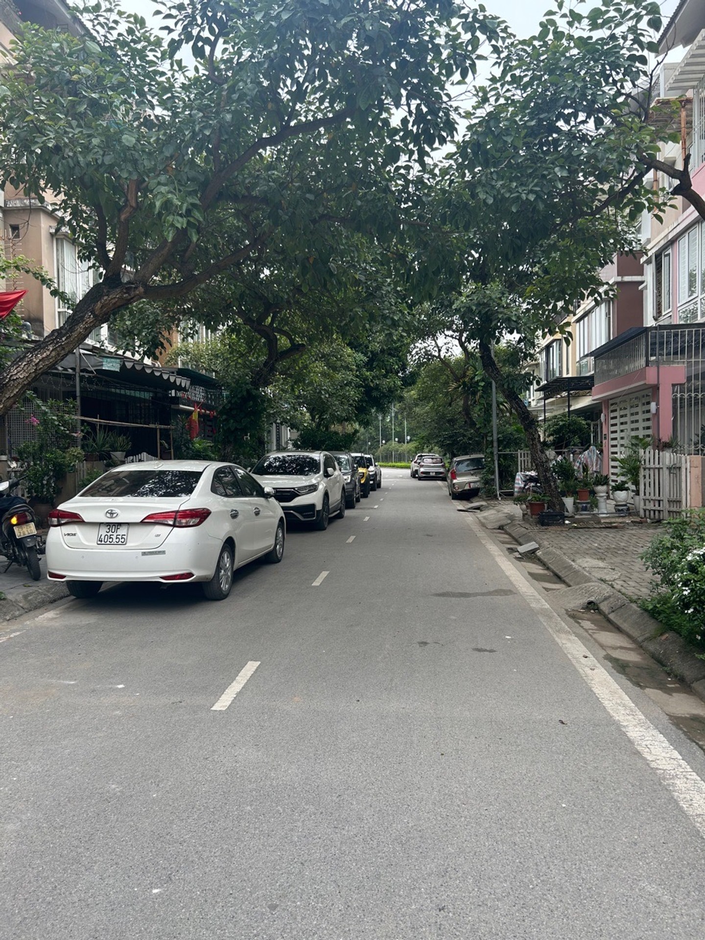 🔥🔥 NHÀ ĐẤT KHU ĐÔ THỊ XUÂN PHƯƠNG – ĐƯỜNG NỘI BỘ XP4 – 4 TẦNG – SỔ ĐỎ CHÍNH CHỦ! 🔥🔥

🏡 VỊ TRÍ
