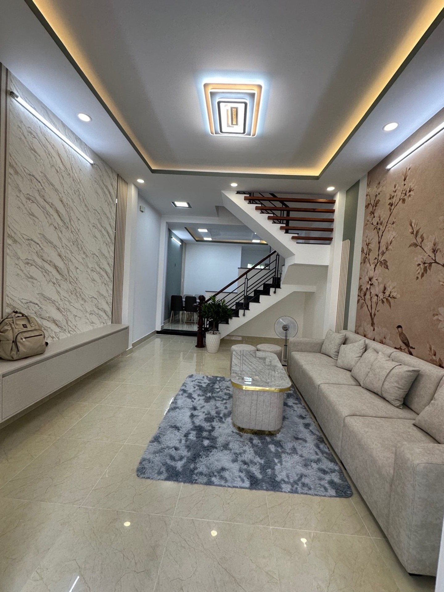Nhà 3 tầng FULL NỘI THẤT đường THẠNH LỘC 19 phường Thạnh Lộc Q12 50m² (4,2x12m) Hẻm 7m 💰 4,85 Tỷ
