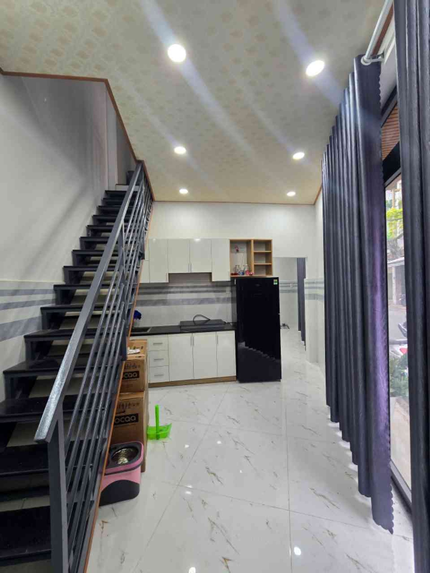 Nhà mặt phố Tân Bình, 3 phòng ngủ, 3 tầng, giá 5.6 tỷ