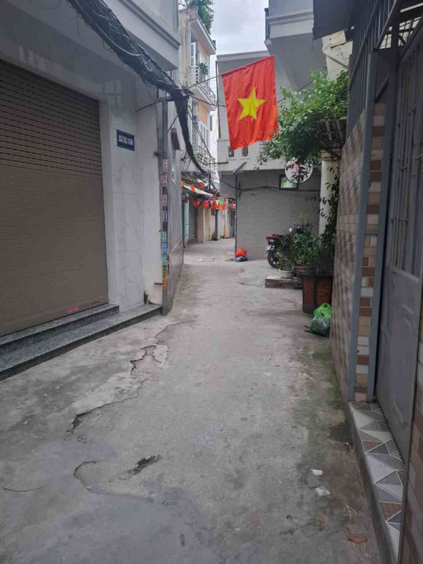 Nhà 3 Tầng Kết Cấu Chắc Chắn, Diện Tích 52m² - Không Gian Sống Lý Tưởng
