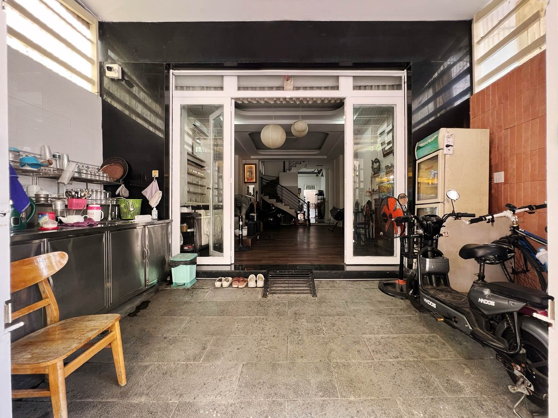 Nhà Mặt Tiền Quận 8 - Sống Sang, Kinh Doanh Đỉnh