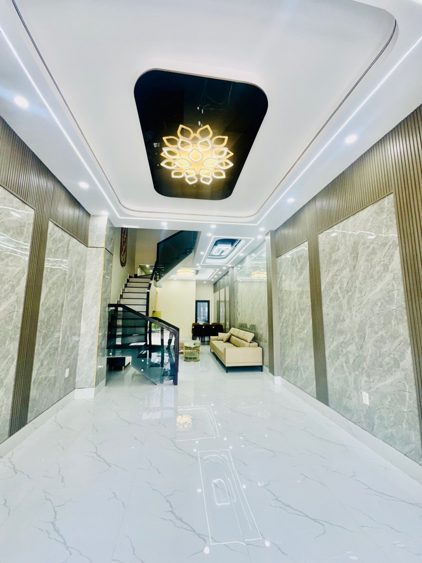 Nơi An Cư Lý Tưởng Tại Lê Phong - Nhà 3 Tầng, Sống Đẳng Cấp