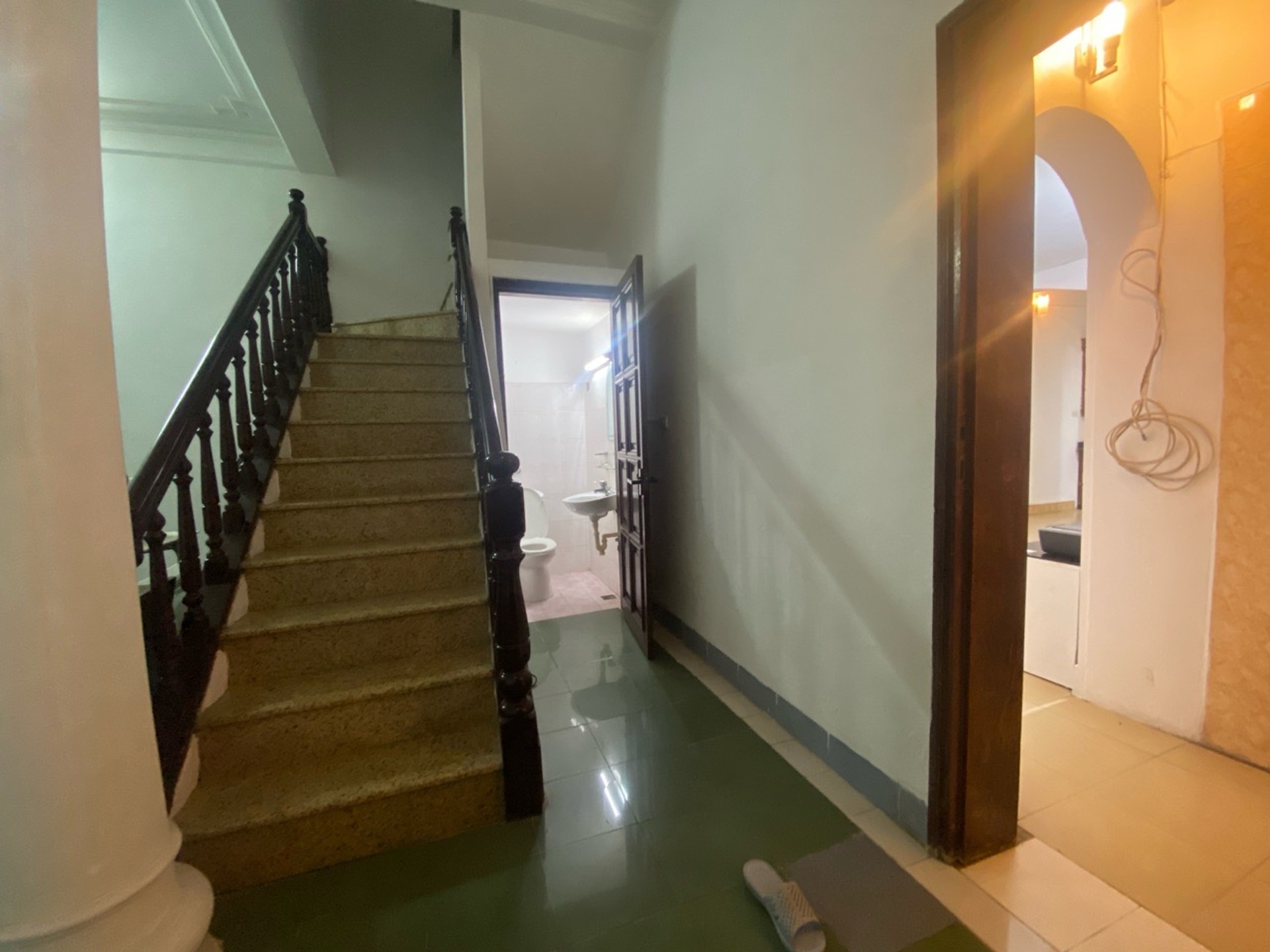 Bán nhà phân lô ô tô chạy vòng khu trung tâm Cầu Giấy, diện tích 54.5m²