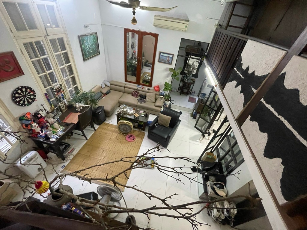 Nhà mặt phố Ba Đình kinh doanh sầm uất, diện tích 50m2, 3 tầng