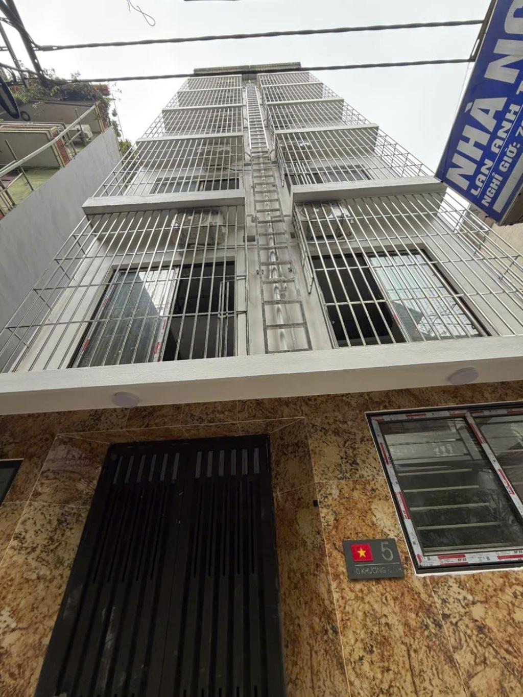 Bán chung cư mini 7 tầng tại Khương Đình, lô góc 3 mặt thoáng, giá 22.5 tỷ