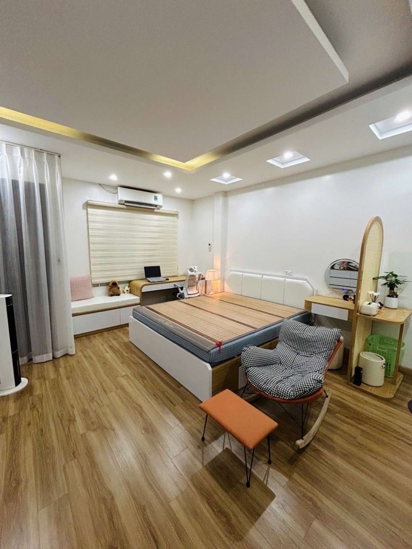 Bán nhà phố Định Công thượng