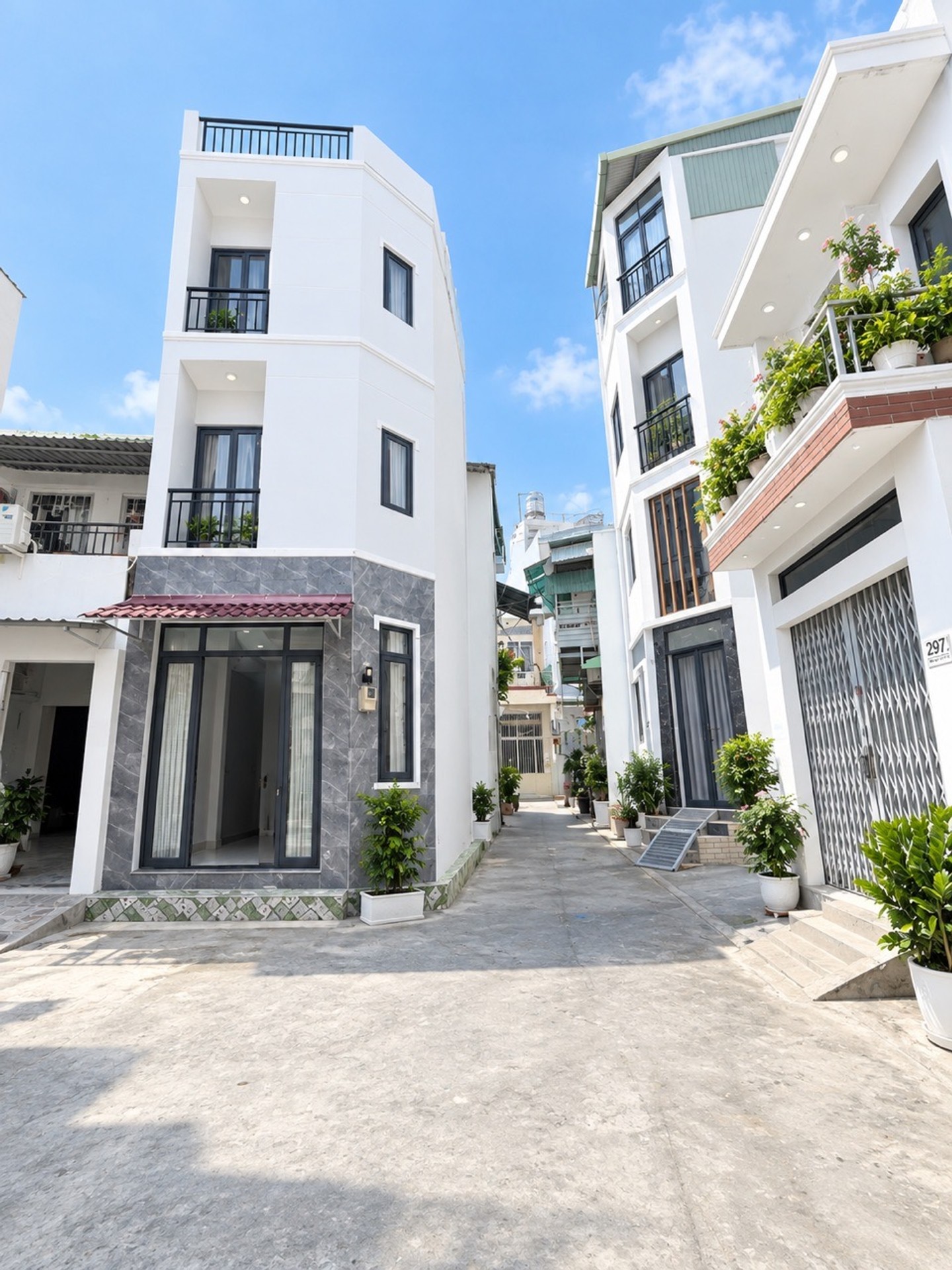 Bán nhà riêng 4 tầng phường Bình Thạnh gần khu ẩm thực Bùi Đình Tuý