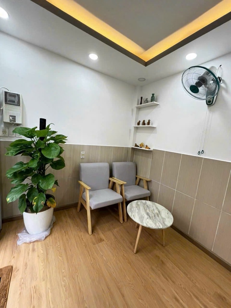 Nhà 2 tầng, mặt tiền 5m, khu vực Huỳnh Tấn Phát, giá 1,3 tỷ