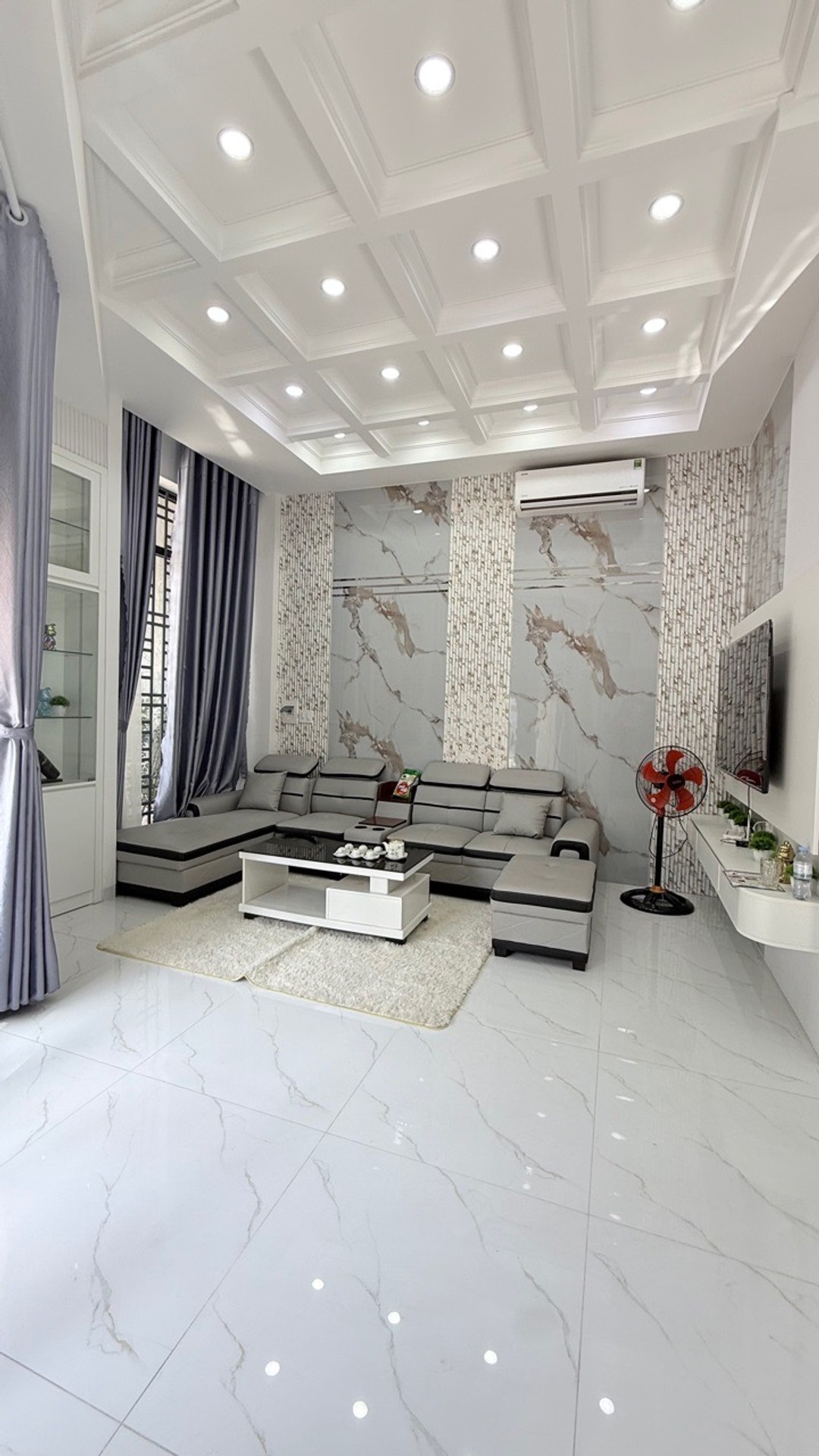 Nhà phố 4 tầng sang trọng tại KDC Phú Hồng Đạt, giá tốt chưa từng có