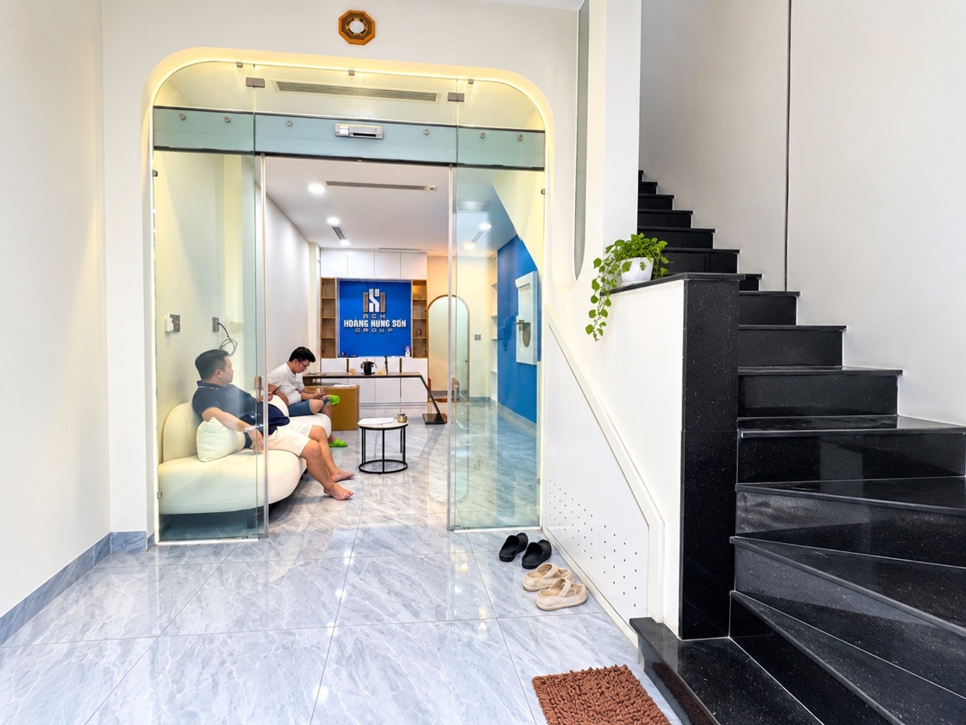Nhà 4 tầng hiện đại tại Tân Phú, 3 phòng ngủ, giá 6.2 tỷ