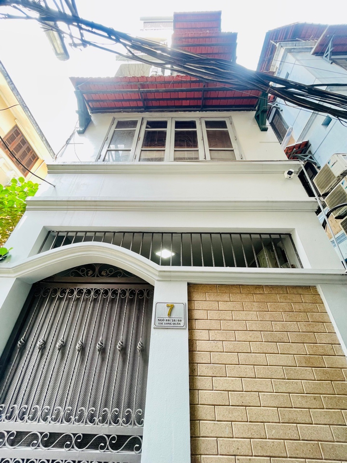 Bán nhà riêng Lạc Long Quân khu phân lô diện tích 39.5m², Ngõ nông sạch đẹp gần Oto