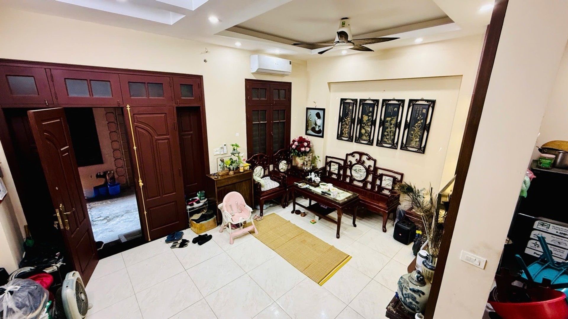 Cơ hội sở hữu nhà phân lô Hoàng Sâm- Hoàng Quốc Việt, mặt tiền rộng 5,5m, giá cực tốt
