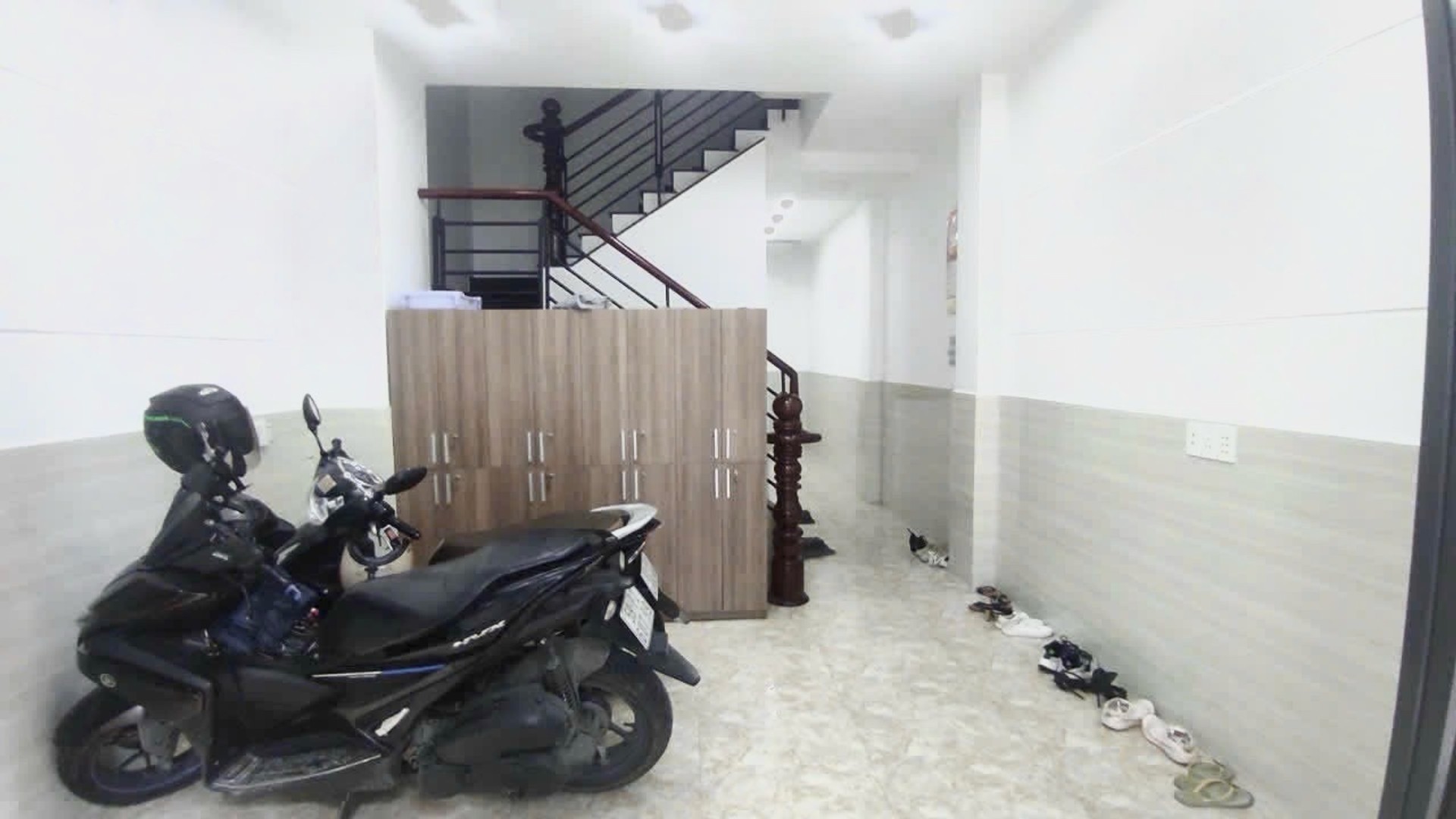 Nhà riêng 5 tầng, 8 phòng ngủ gần trung tâm TP HCM, giá 7.8 tỷ