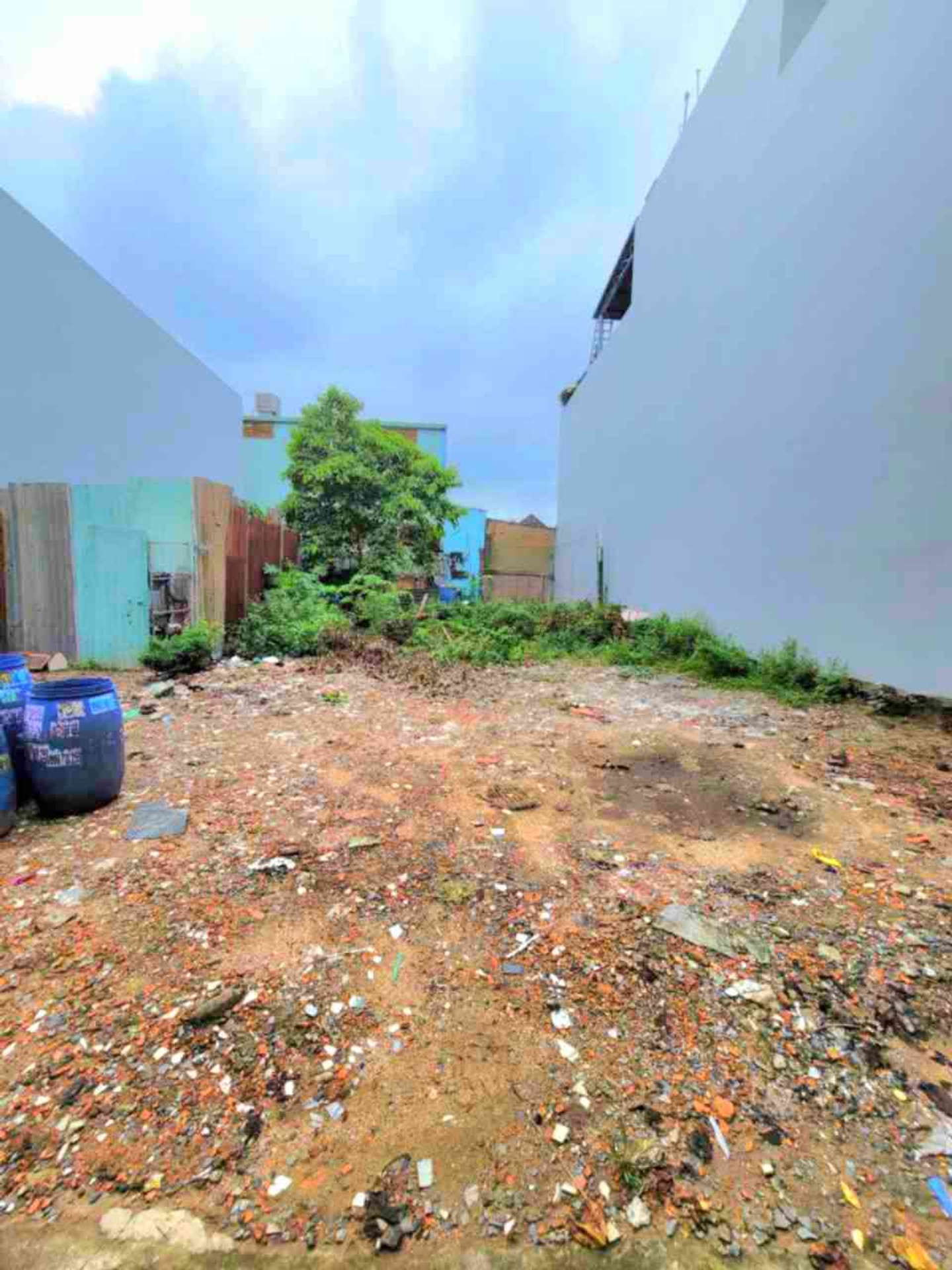 Bán đất 110m2 tại Khu phố Tây A, phường Đông Hòa, giá 4,35 tỷ