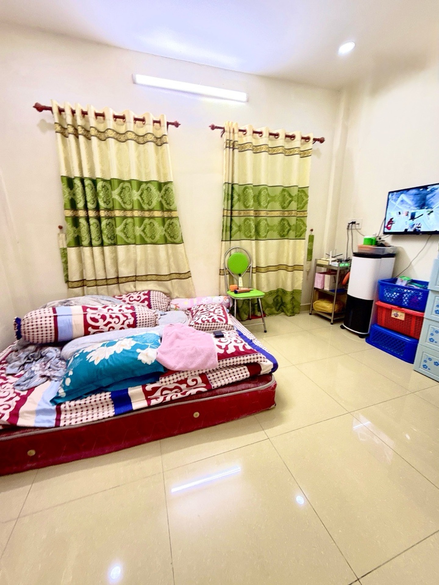 Nhà nhỏ xinh, yên tĩnh giữa lòng thành phố