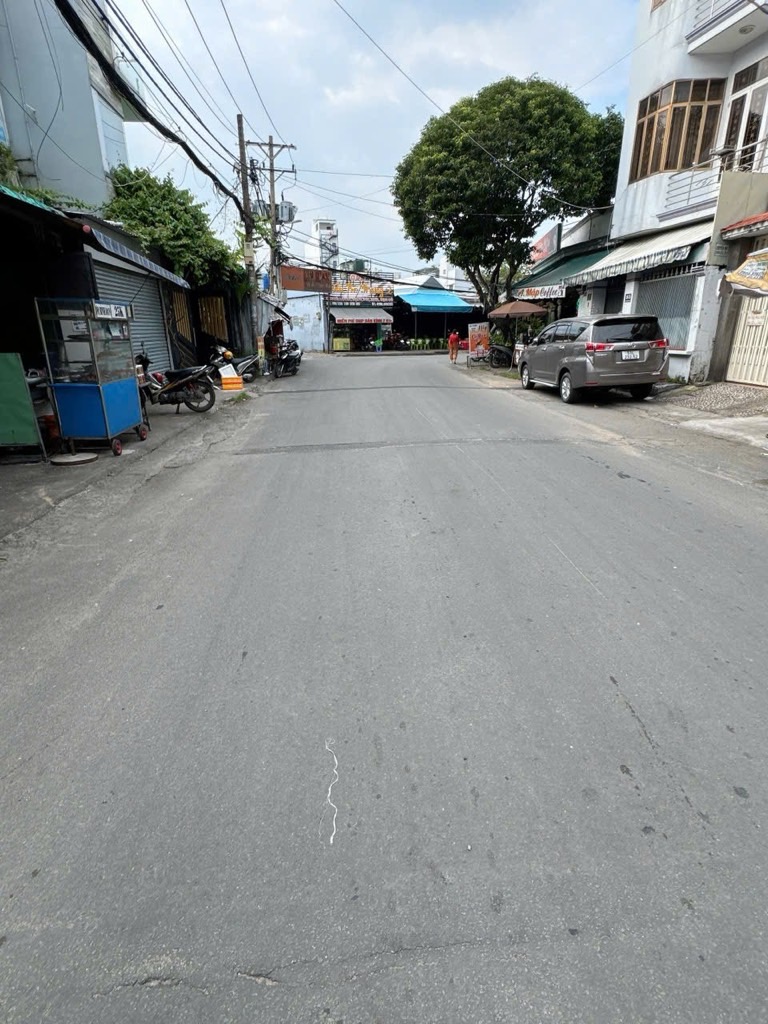 Góc 2 mặt tiền Tân Sơn Nhì ngang 6.6m cực hiếm, vị trí đắc địa giá đầu tư