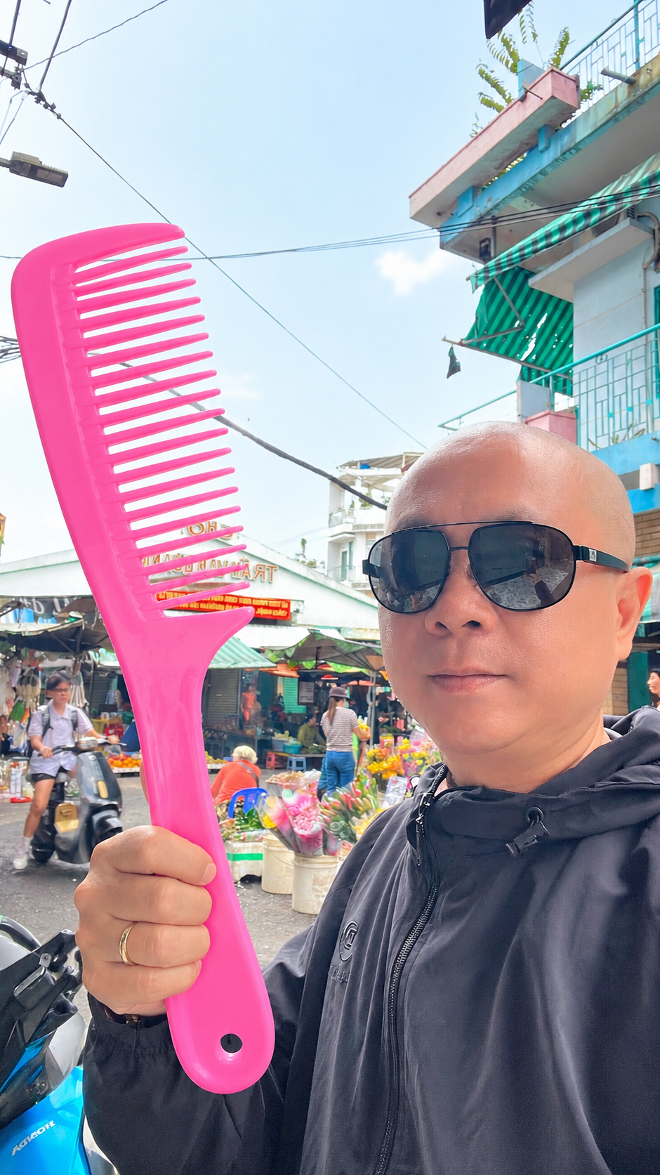 NGAY LÒNG CHỢ TRẦN VĂN QUANG - P. BẢY HIỀN - TÂN BÌNH