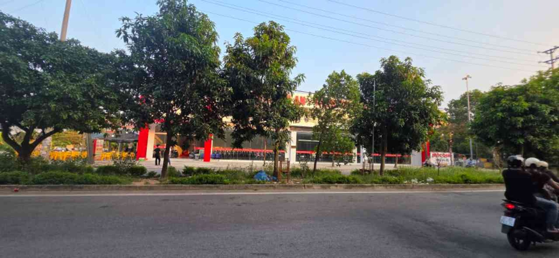 Nhà mặt phố 3 tầng, 100m2, hướng Đông Nam tại Đại Đồng Tiên Du