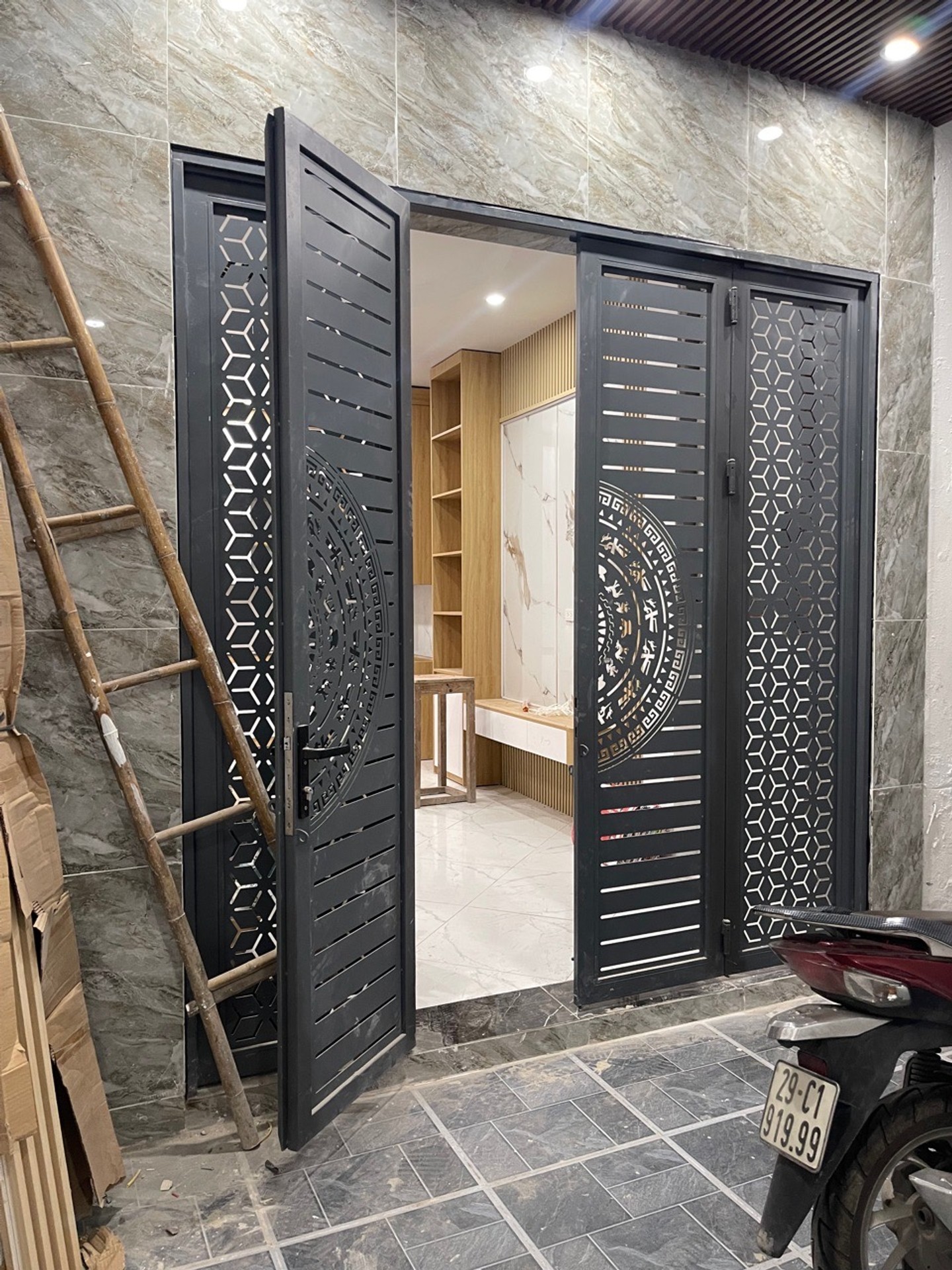 Nhà 6 Tầng Mặt Ngõ Ô Tô Cổng, Tiện Ích Đầy Đủ