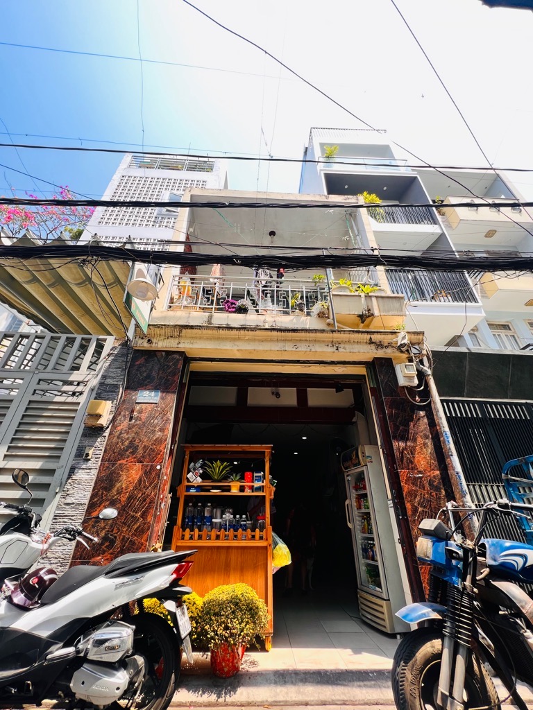 Nhà mặt phố kinh doanh sầm uất ngay Nguyễn Tử Nha, Tân Bình