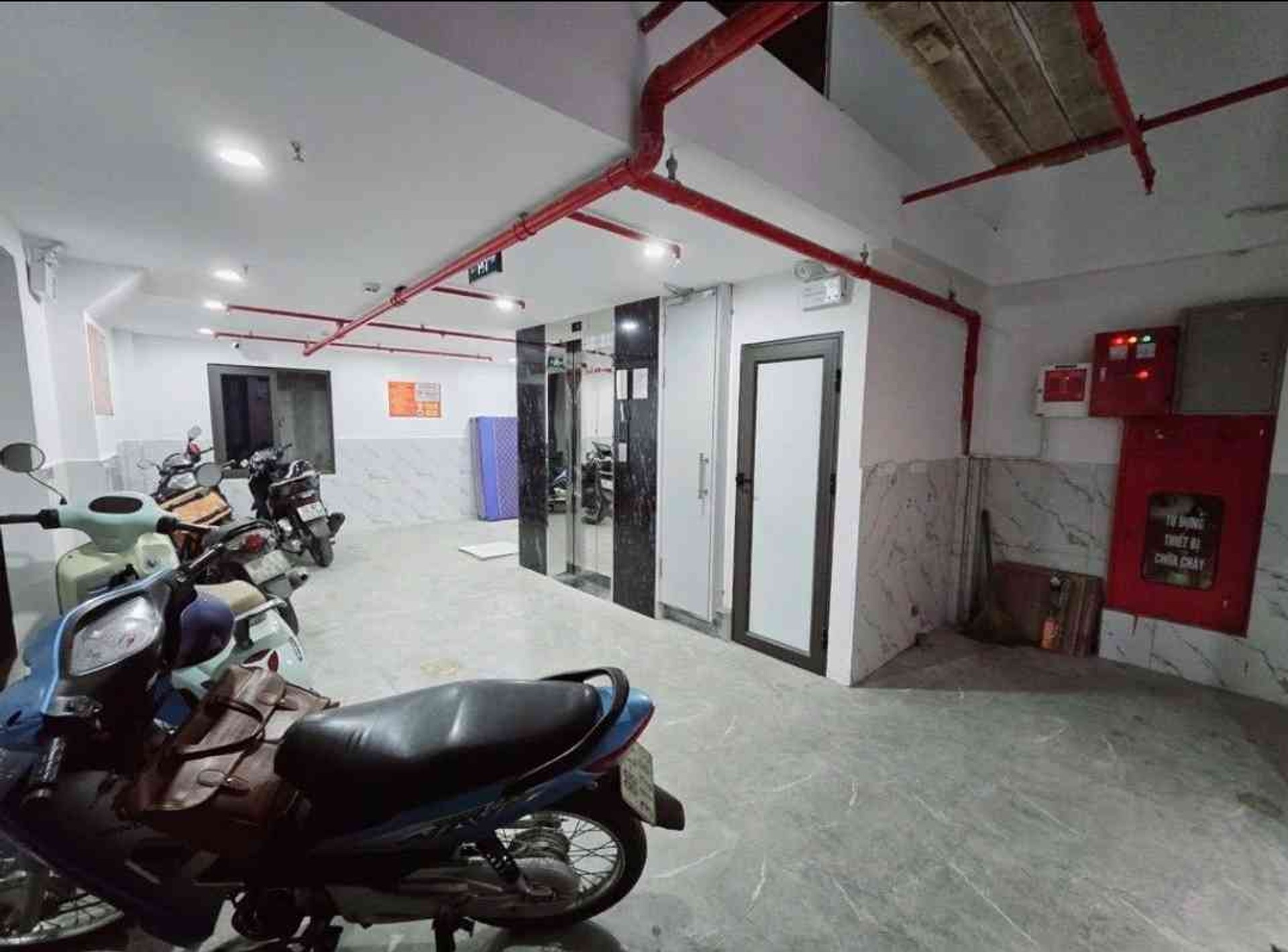 Bán chung cư mini 8 tầng tại Mỹ Đình, full nội thất, thang máy